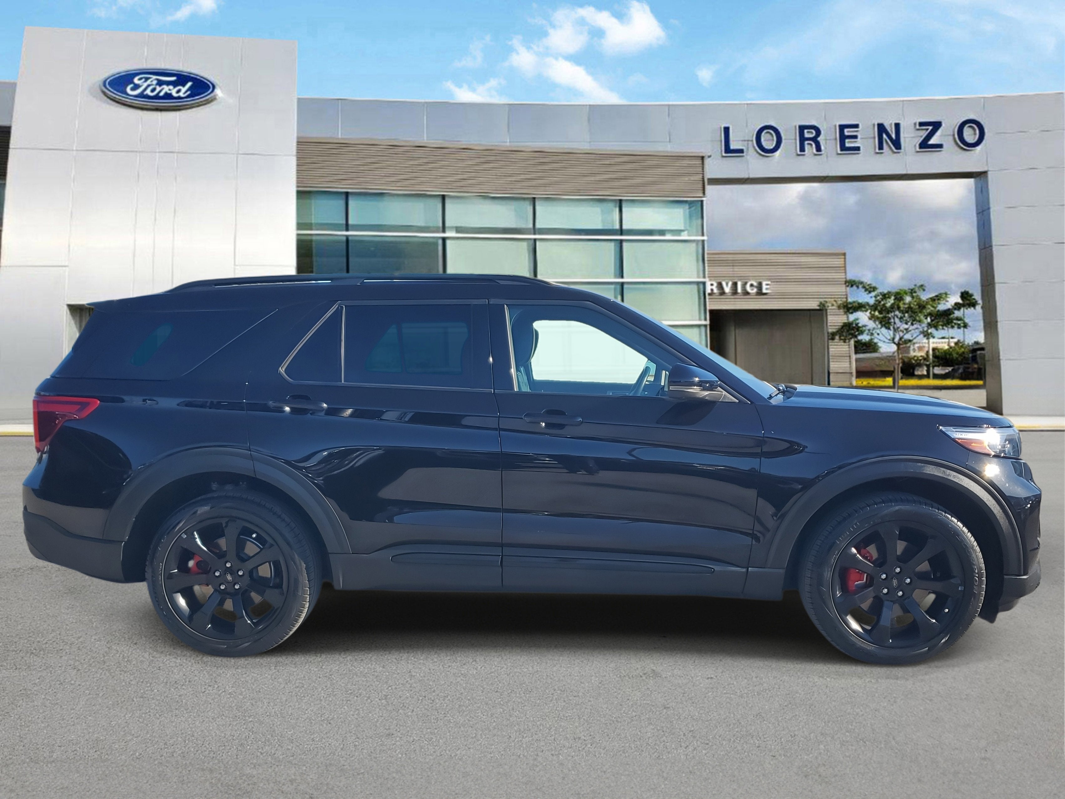 2023 Ford Explorer ST 4WD