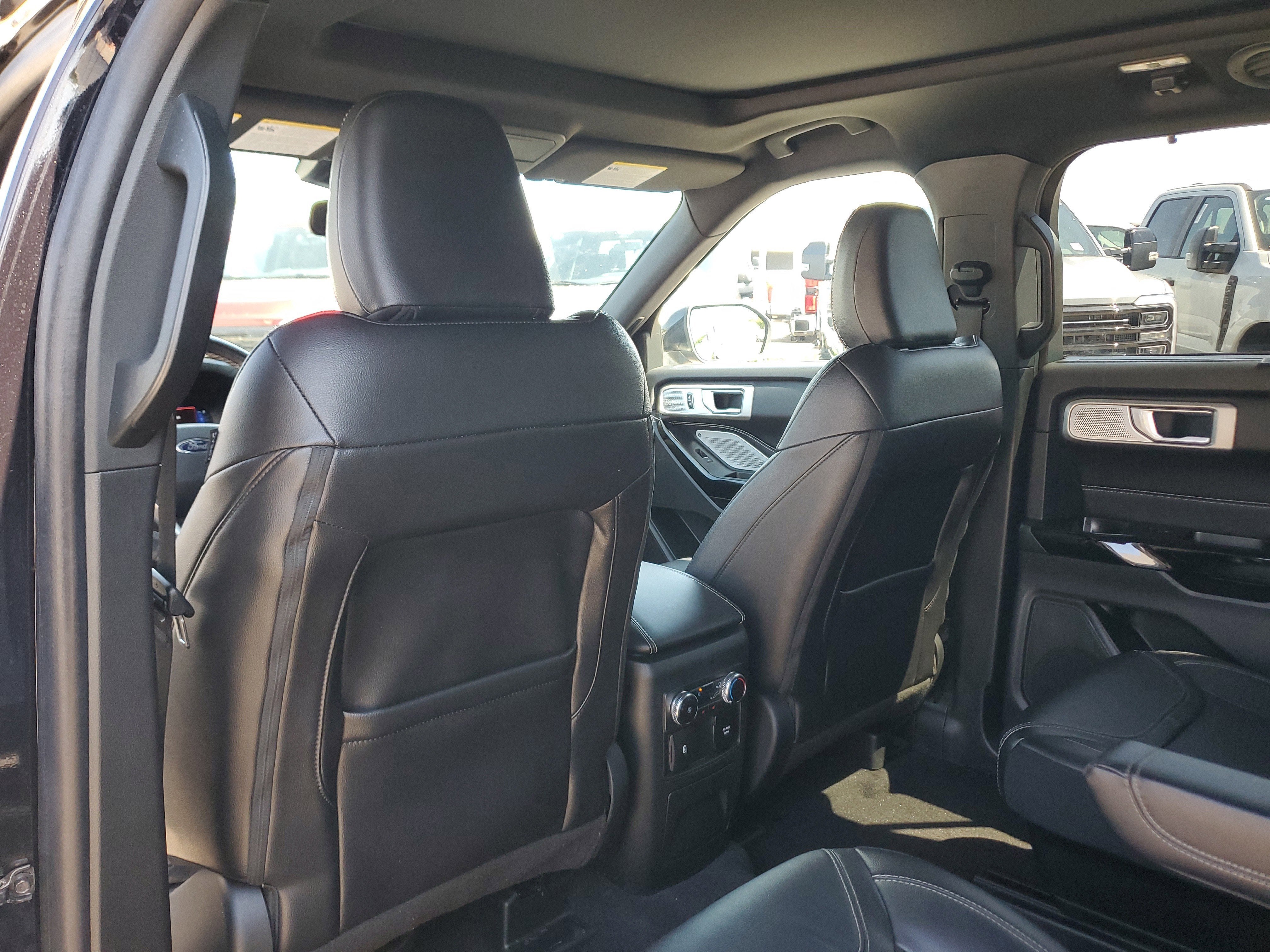 2023 Ford Explorer ST 4WD