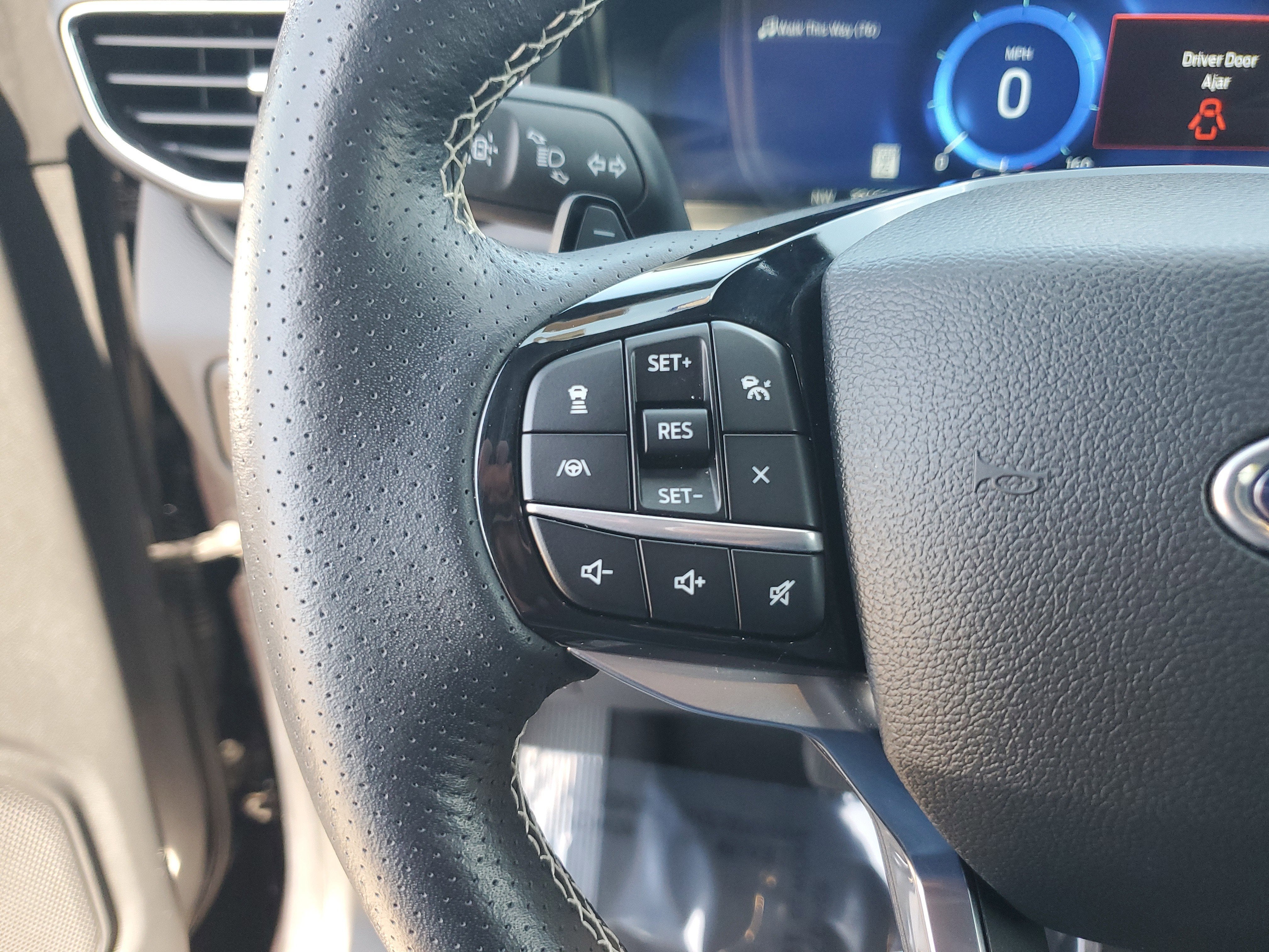 2023 Ford Explorer ST 4WD