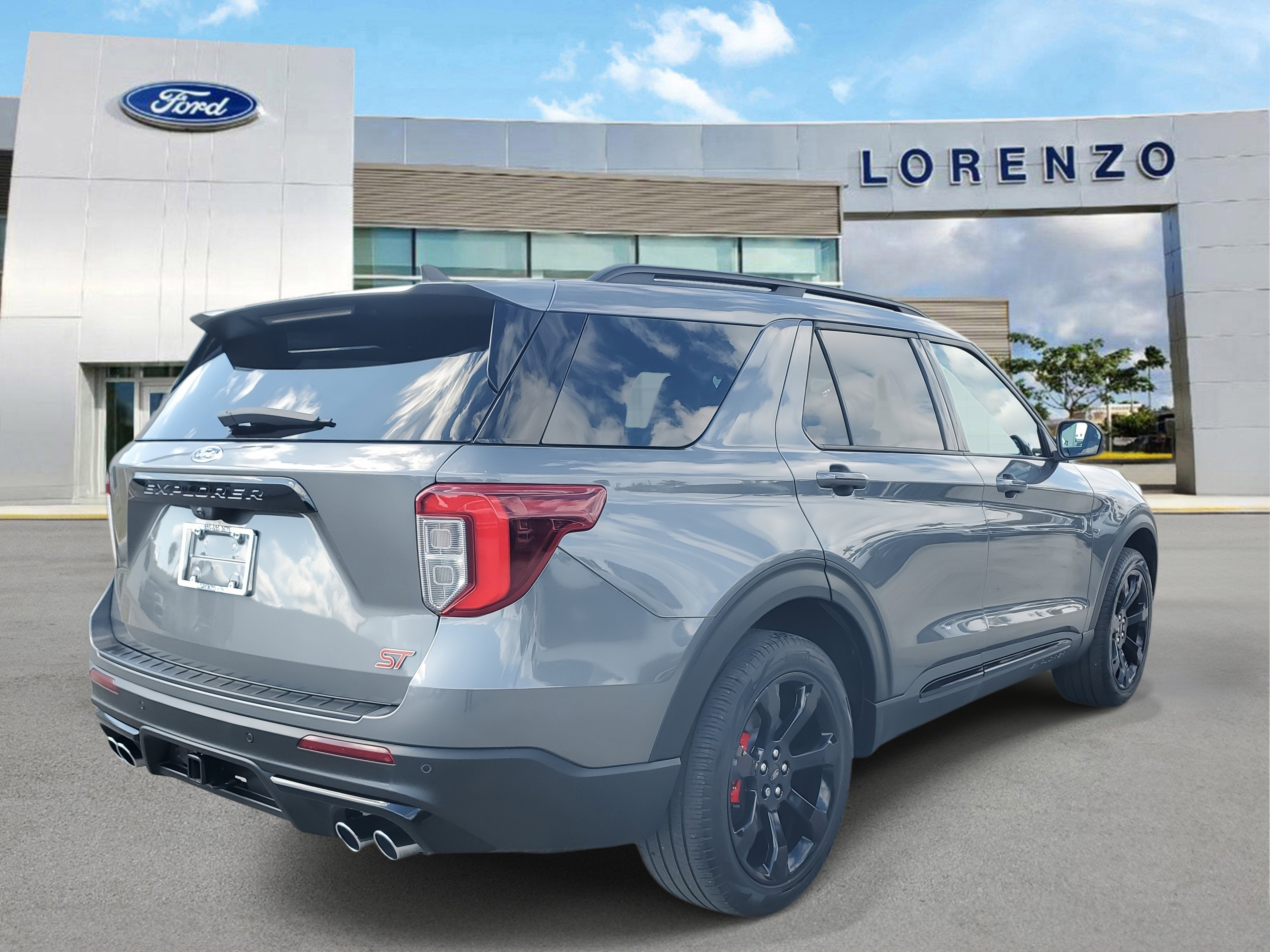 2023 Ford Explorer ST 4WD