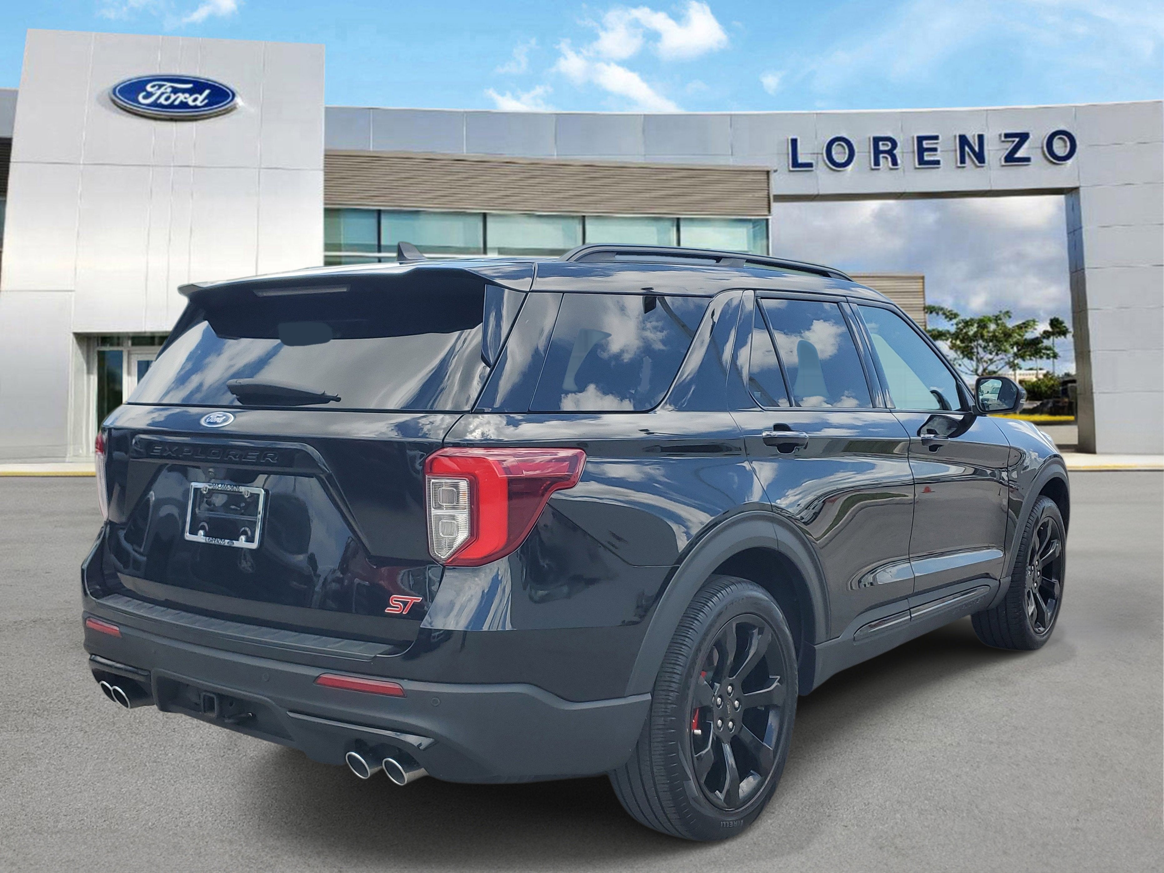 2023 Ford Explorer ST 4WD