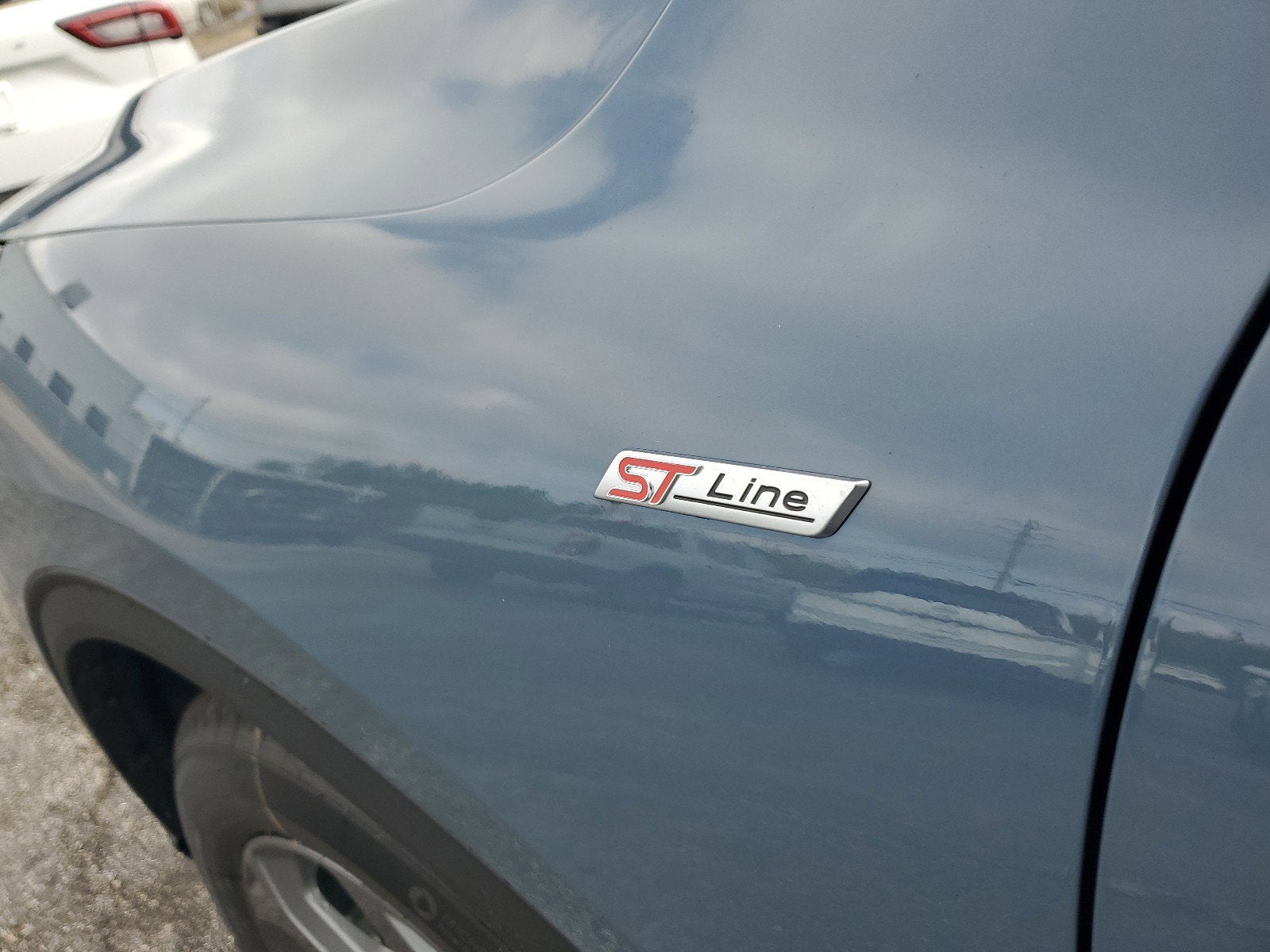 2025 Ford Escape ST-Line