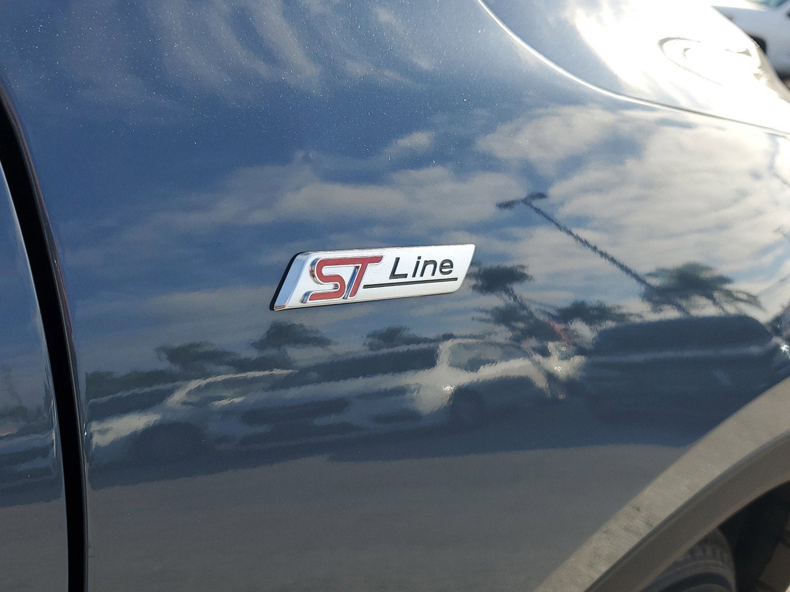 2025 Ford Escape ST-Line