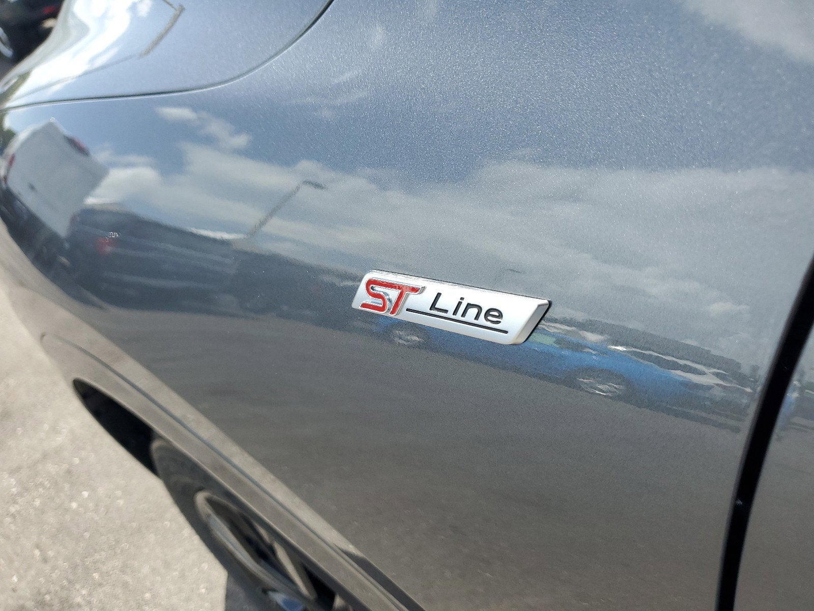 2024 Ford Escape ST-Line Elite