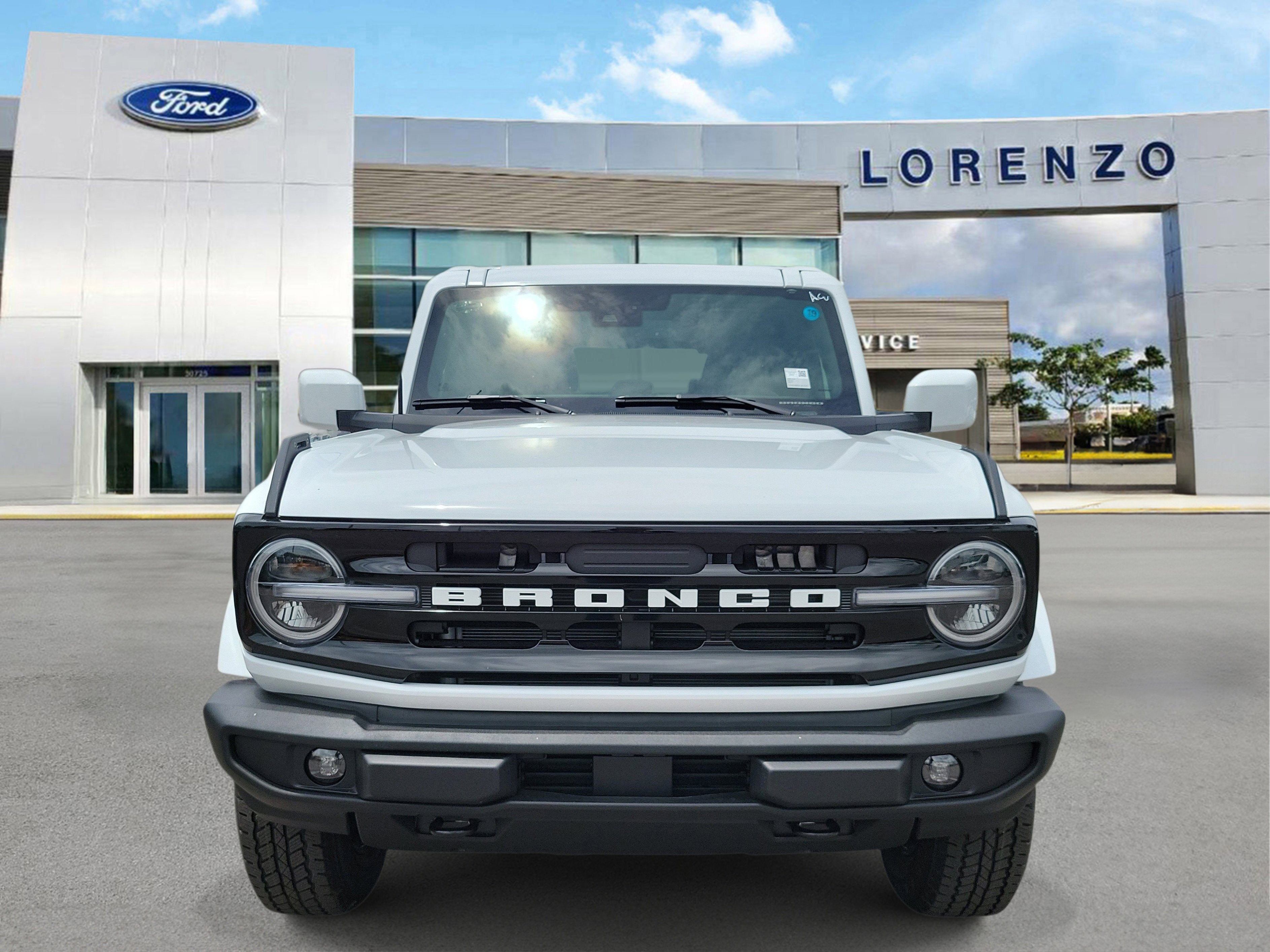 2026 Ford Bronco Outer Banks