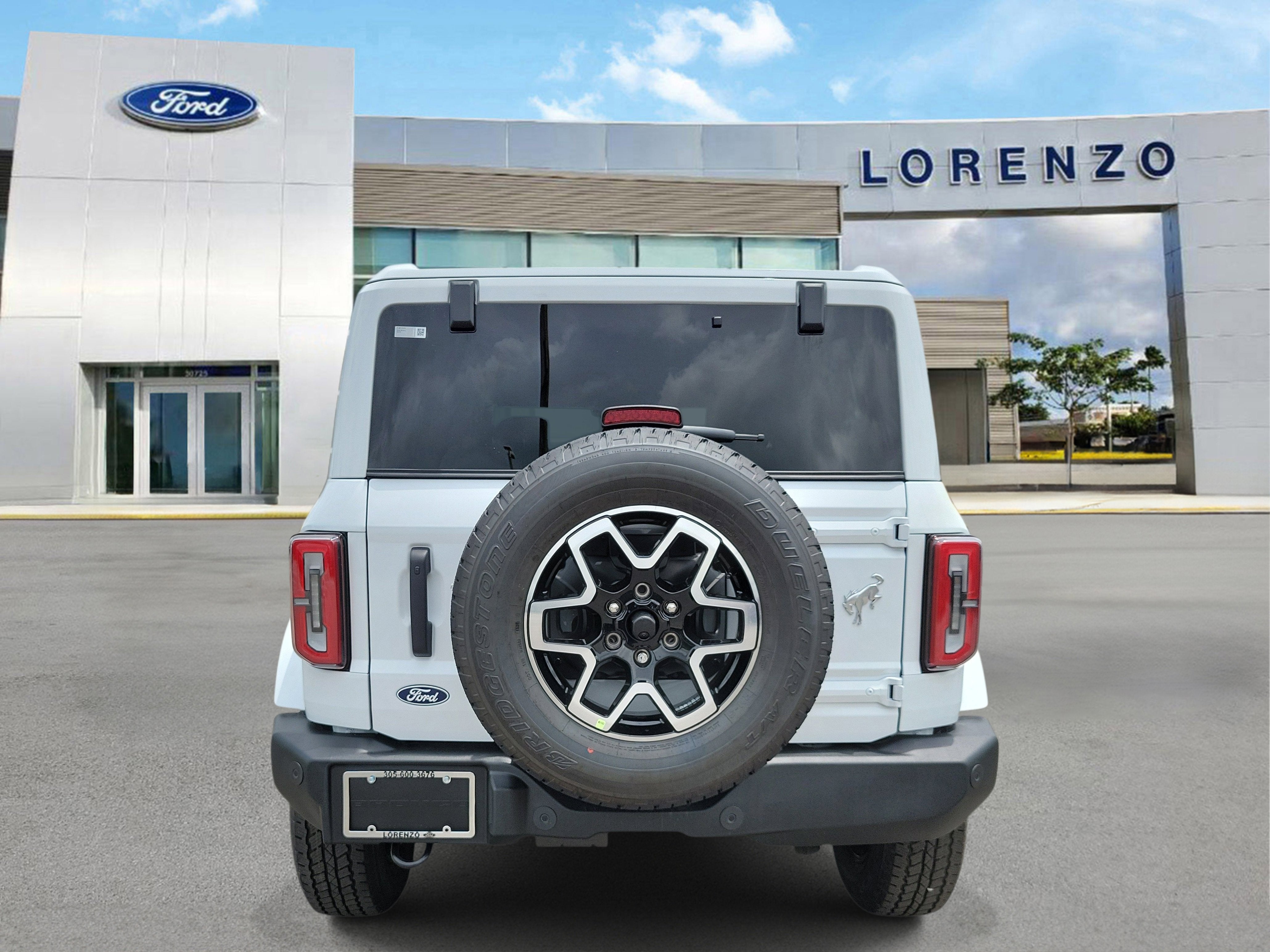 2026 Ford Bronco Outer Banks