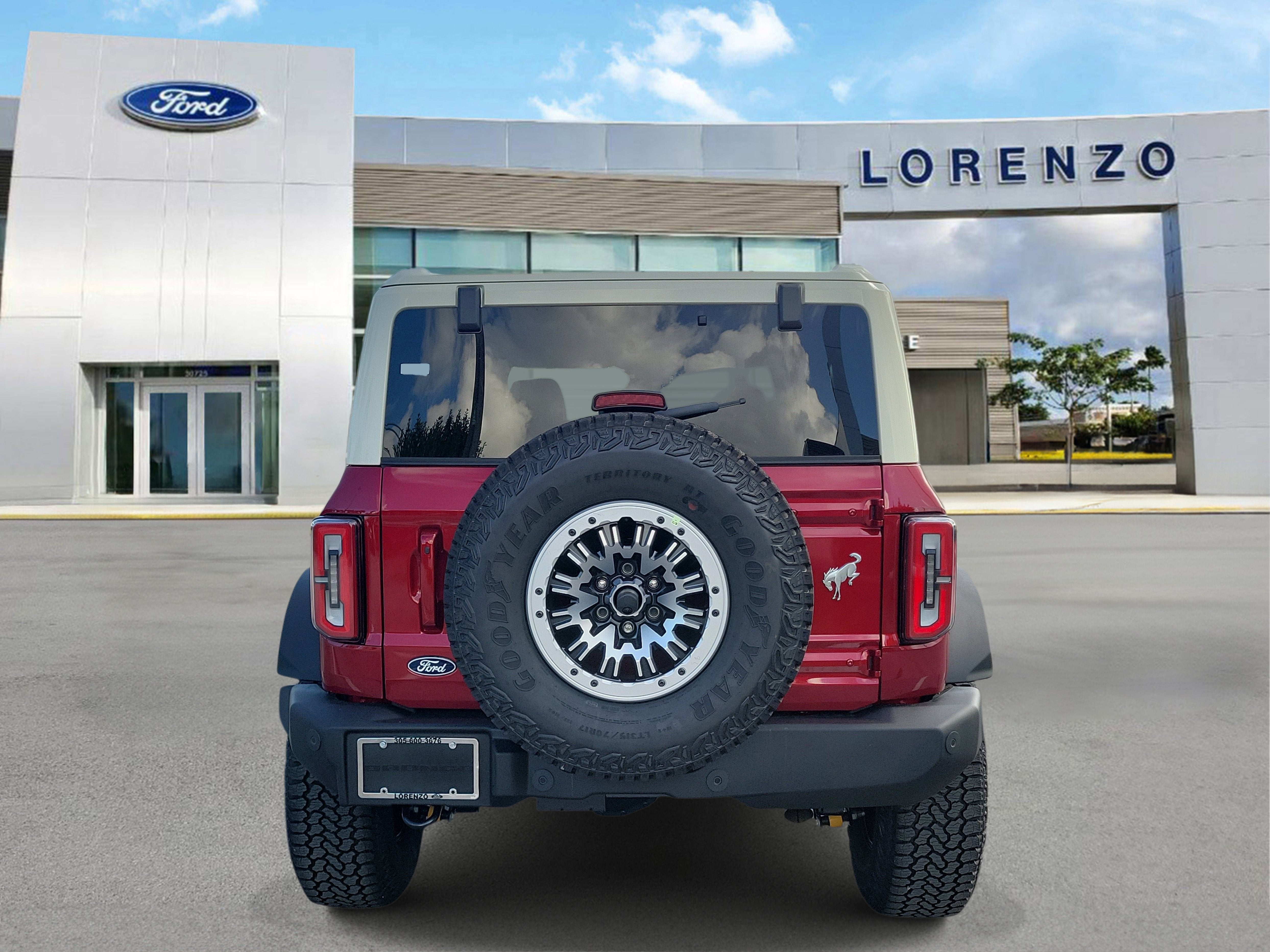 2026 Ford Bronco Outer Banks