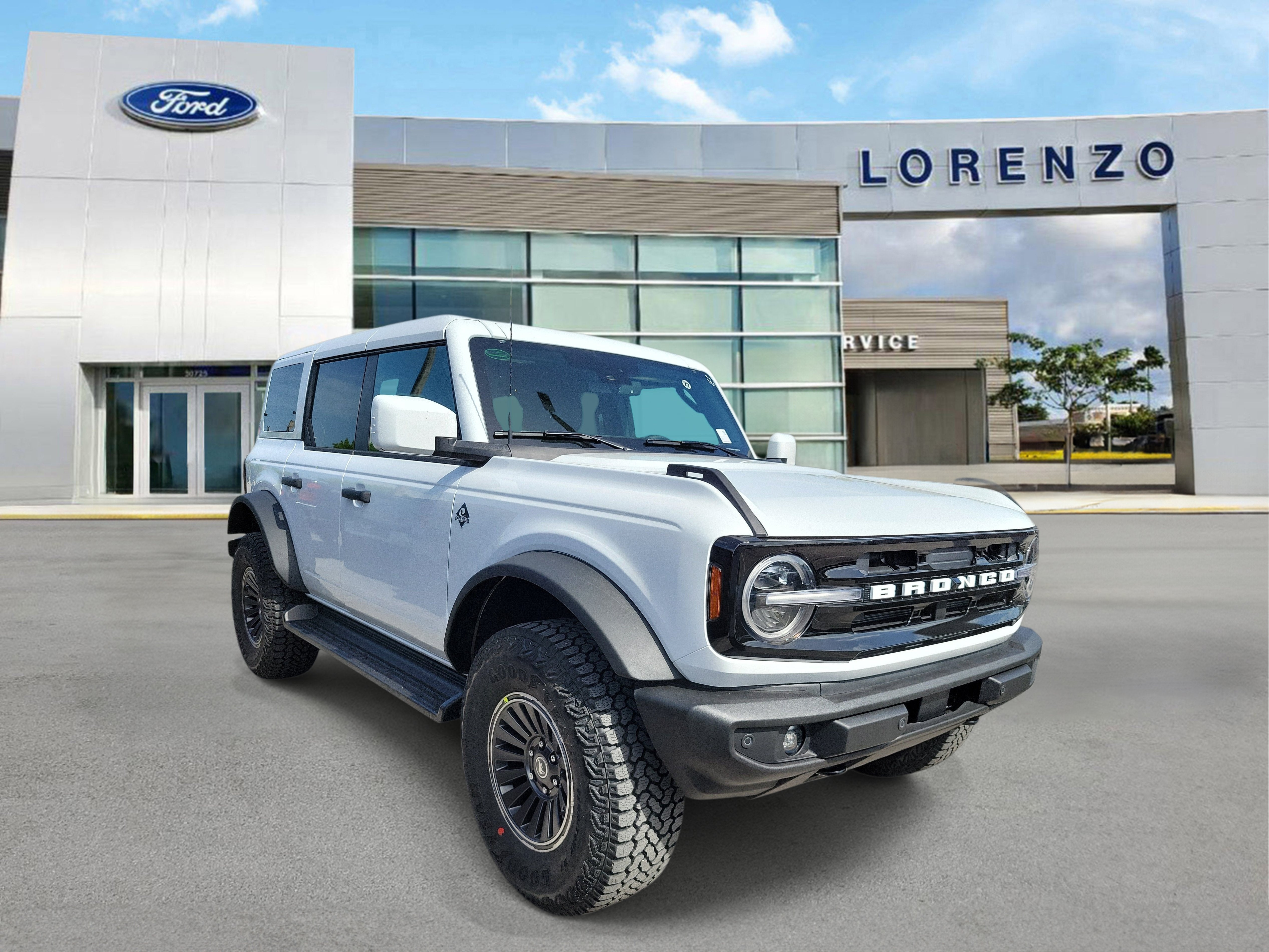 2026 Ford Bronco Outer Banks