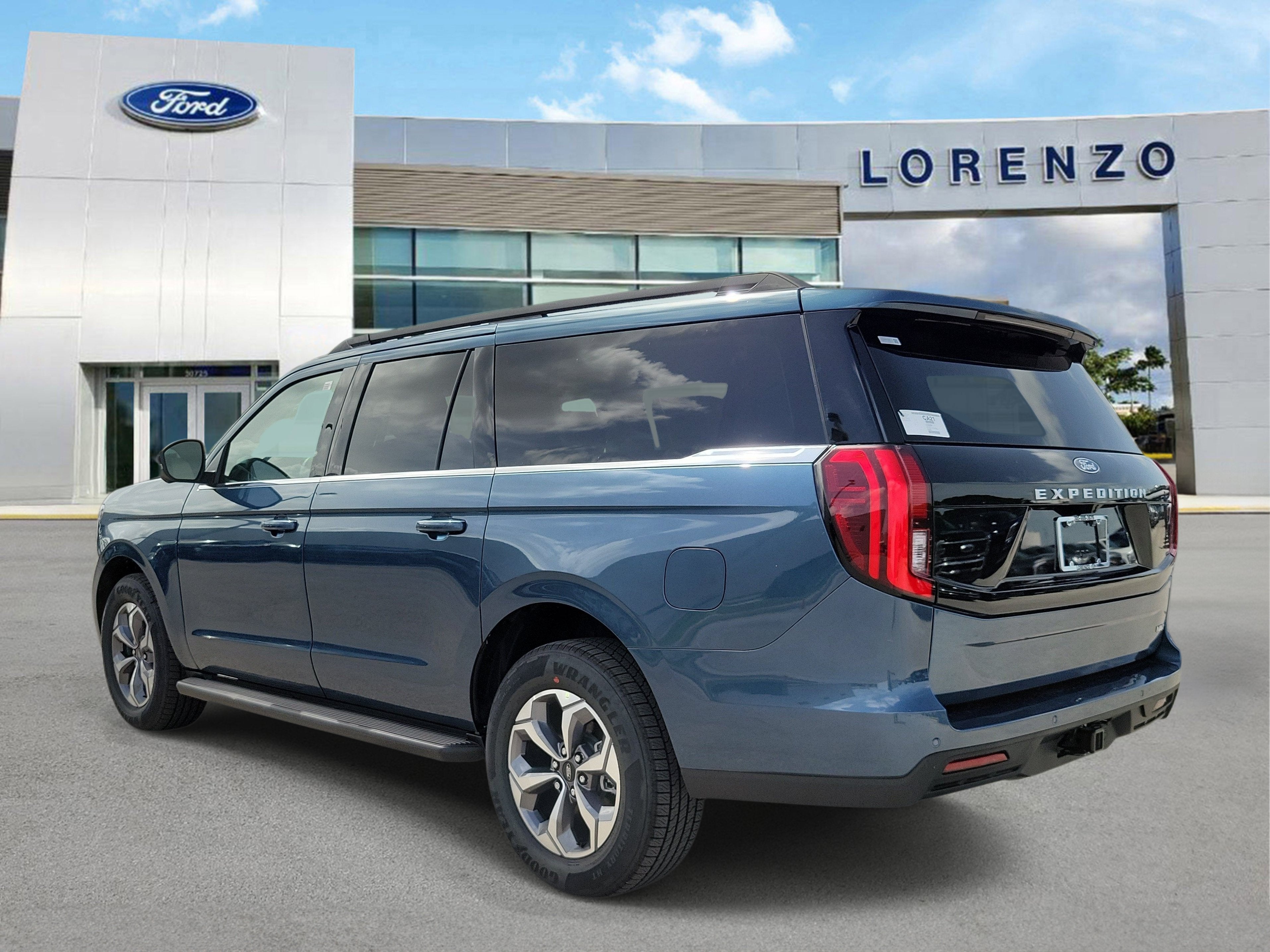 2027 Ford Expedition Max Active