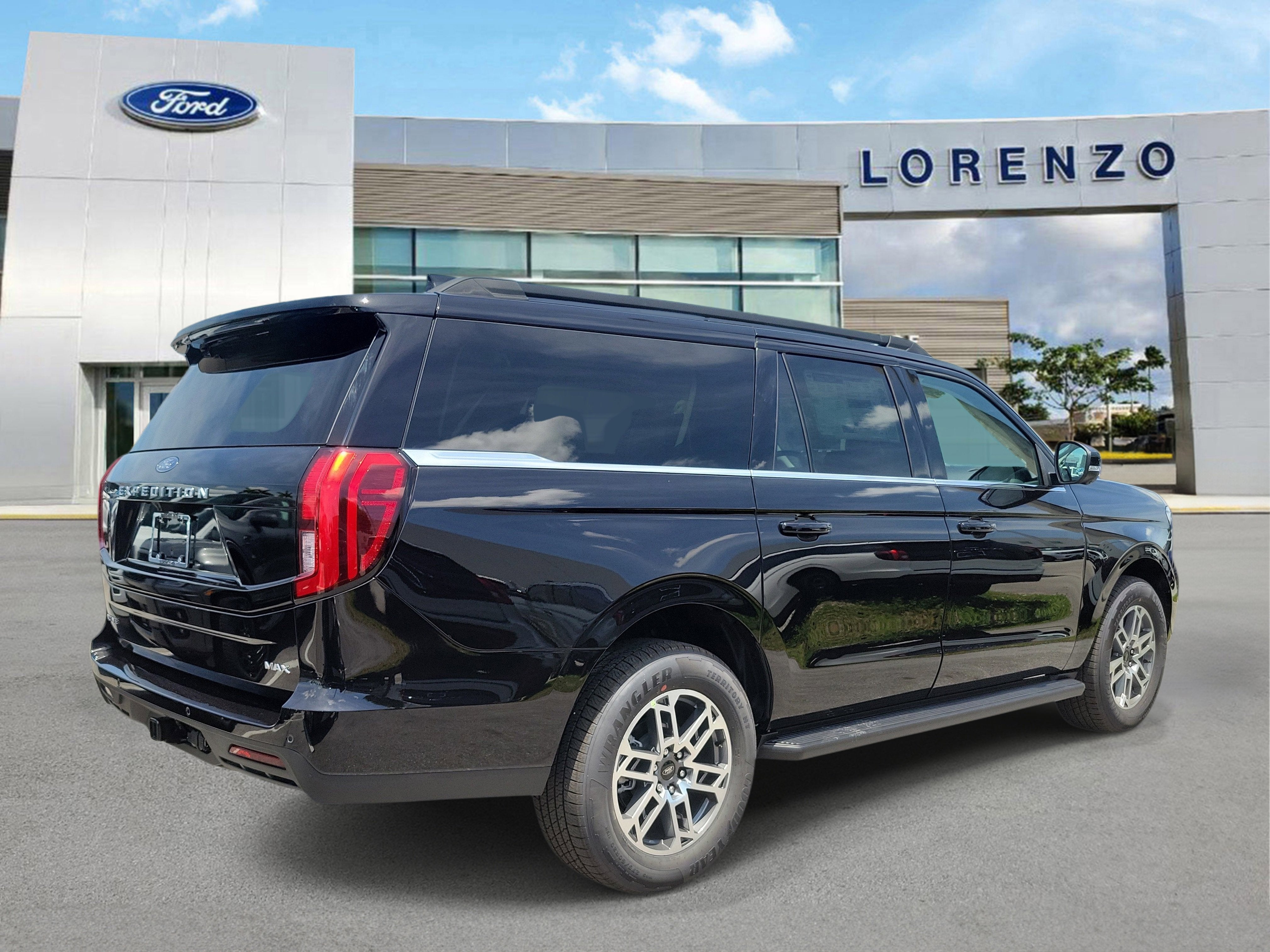 2026 Ford Expedition Max Active