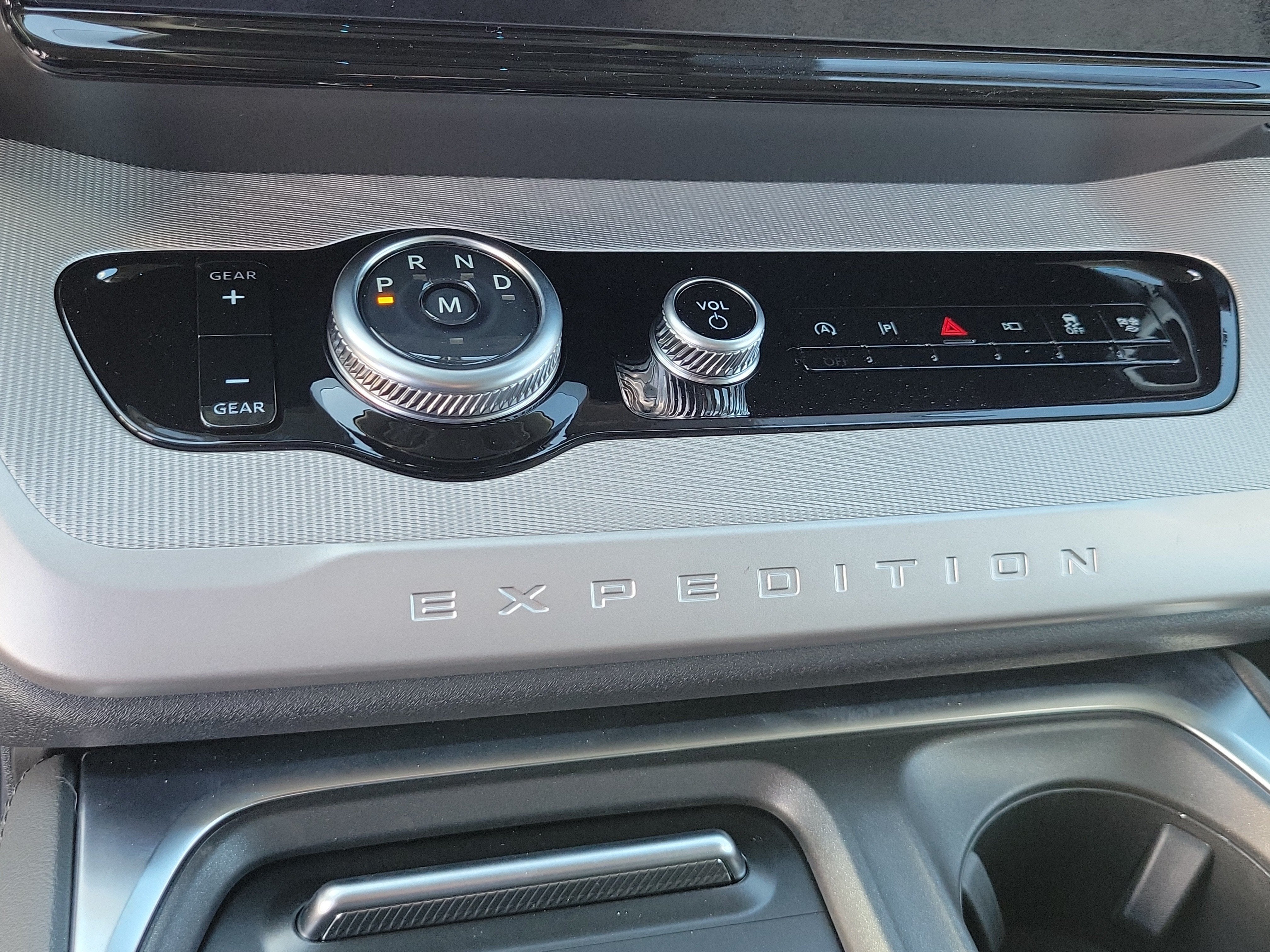 2027 Ford Expedition Max Active