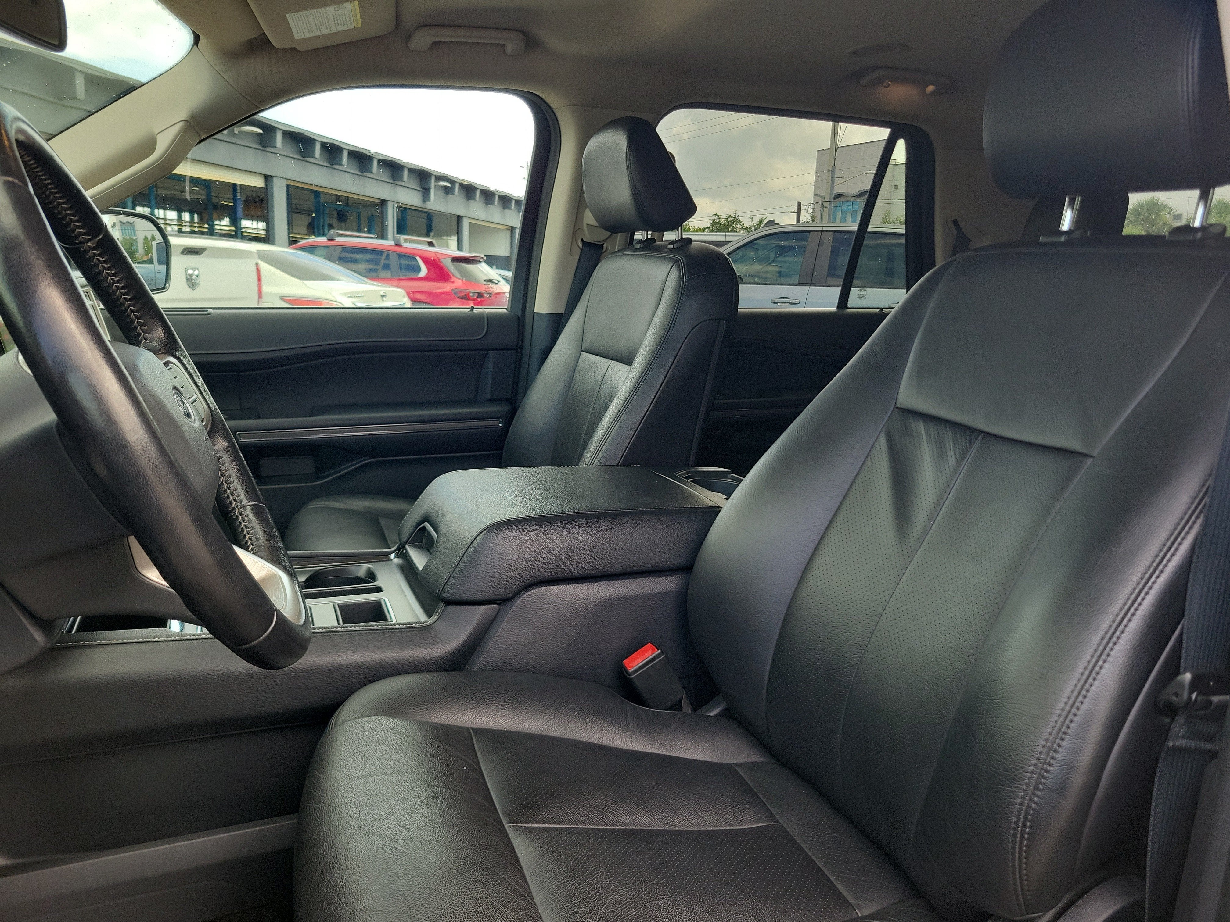 2022 Ford Expedition Max XLT