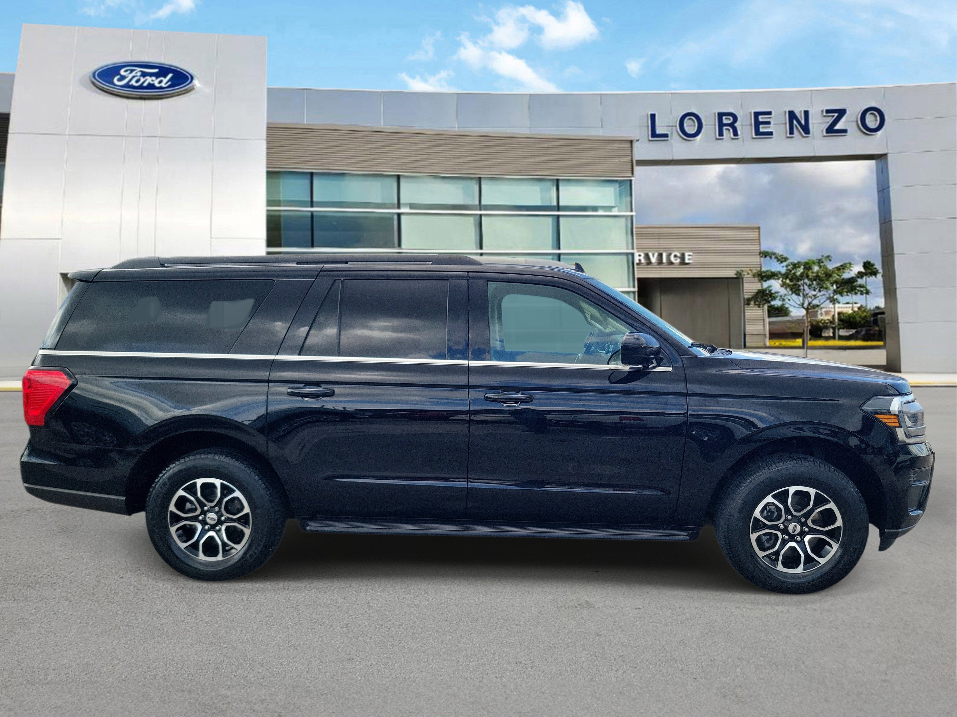2022 Ford Expedition Max XLT