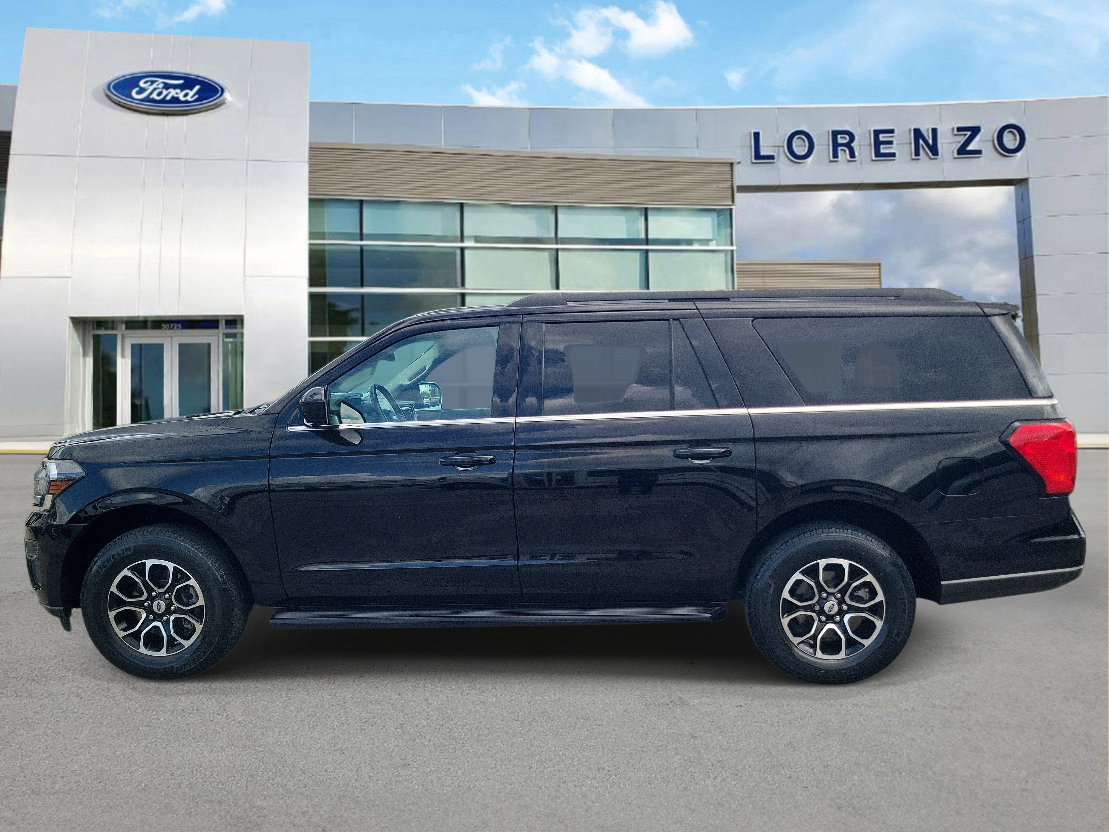 2022 Ford Expedition Max XLT
