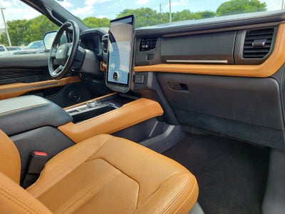 2023 Ford Expedition Max Platinum
