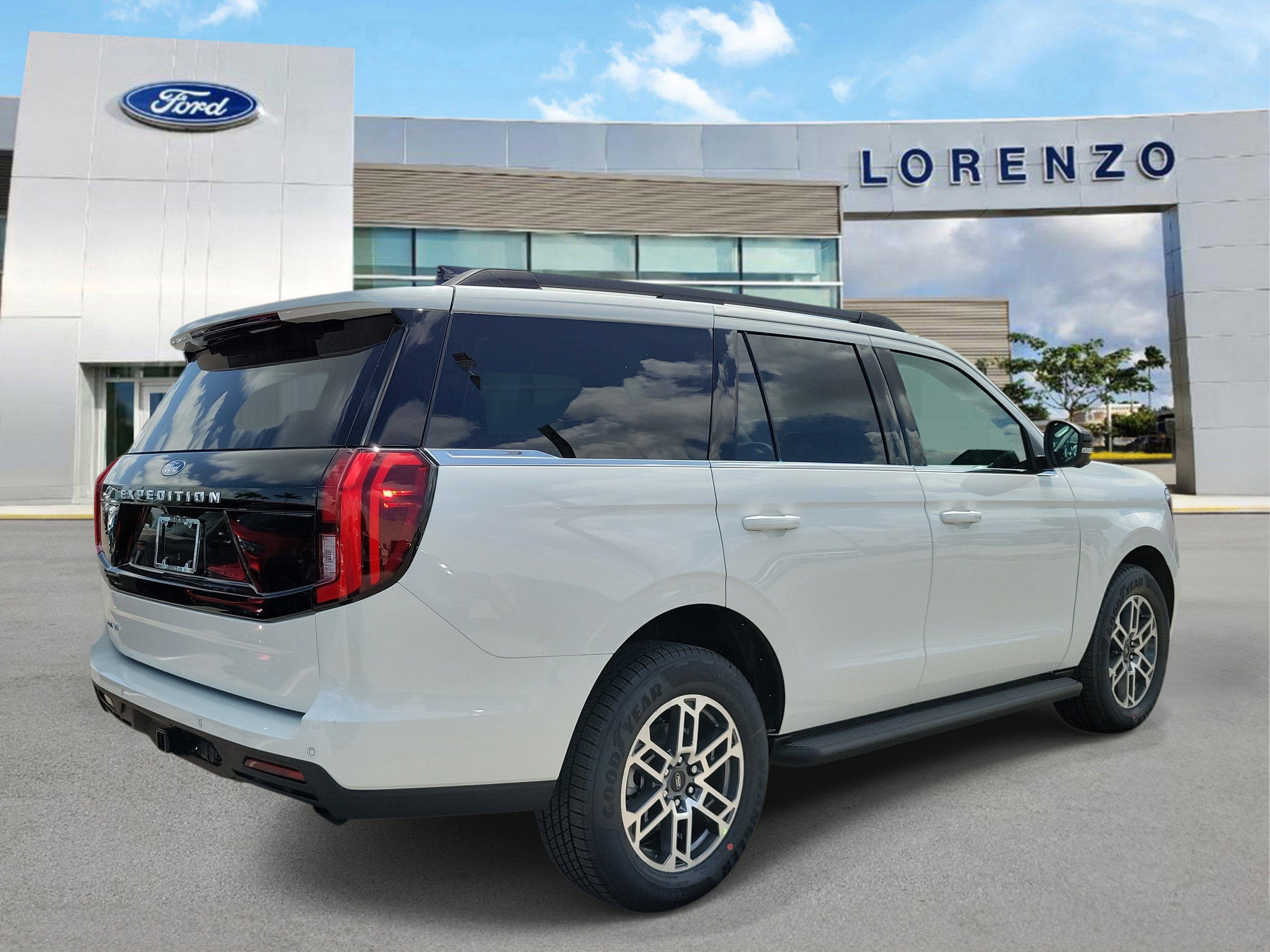 2026 Ford Expedition Active