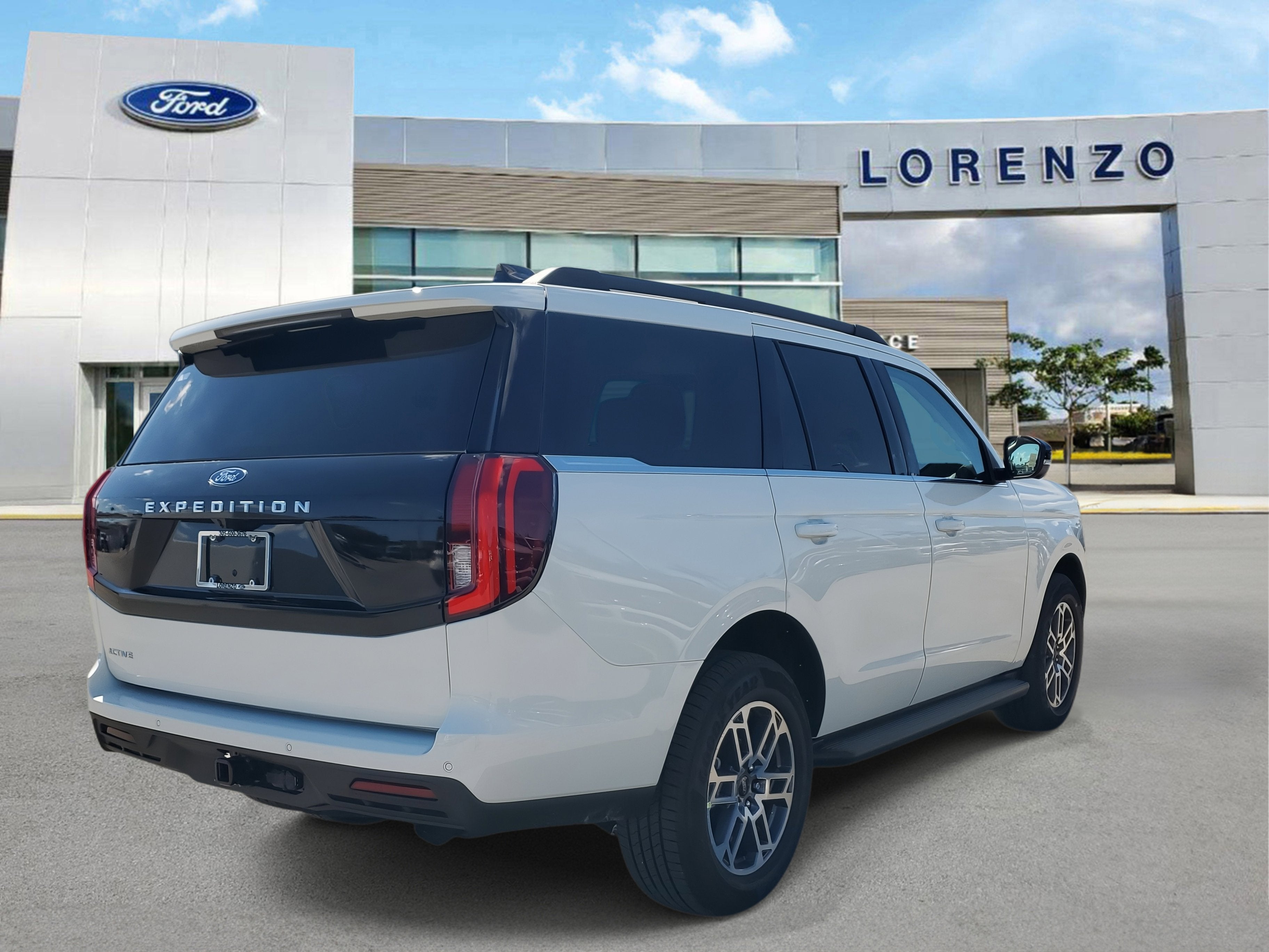 2026 Ford Expedition Active