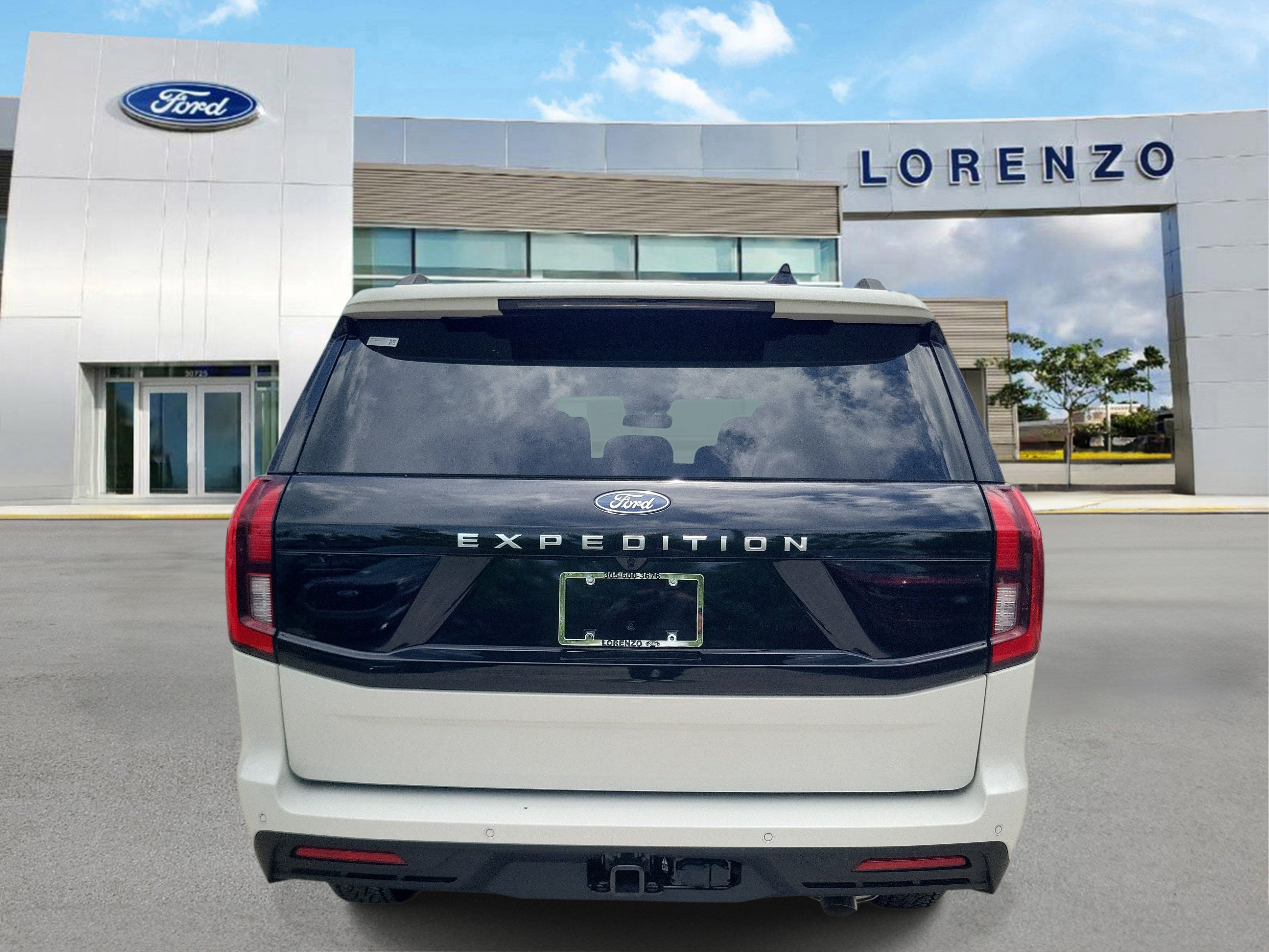 2027 Ford Expedition Active