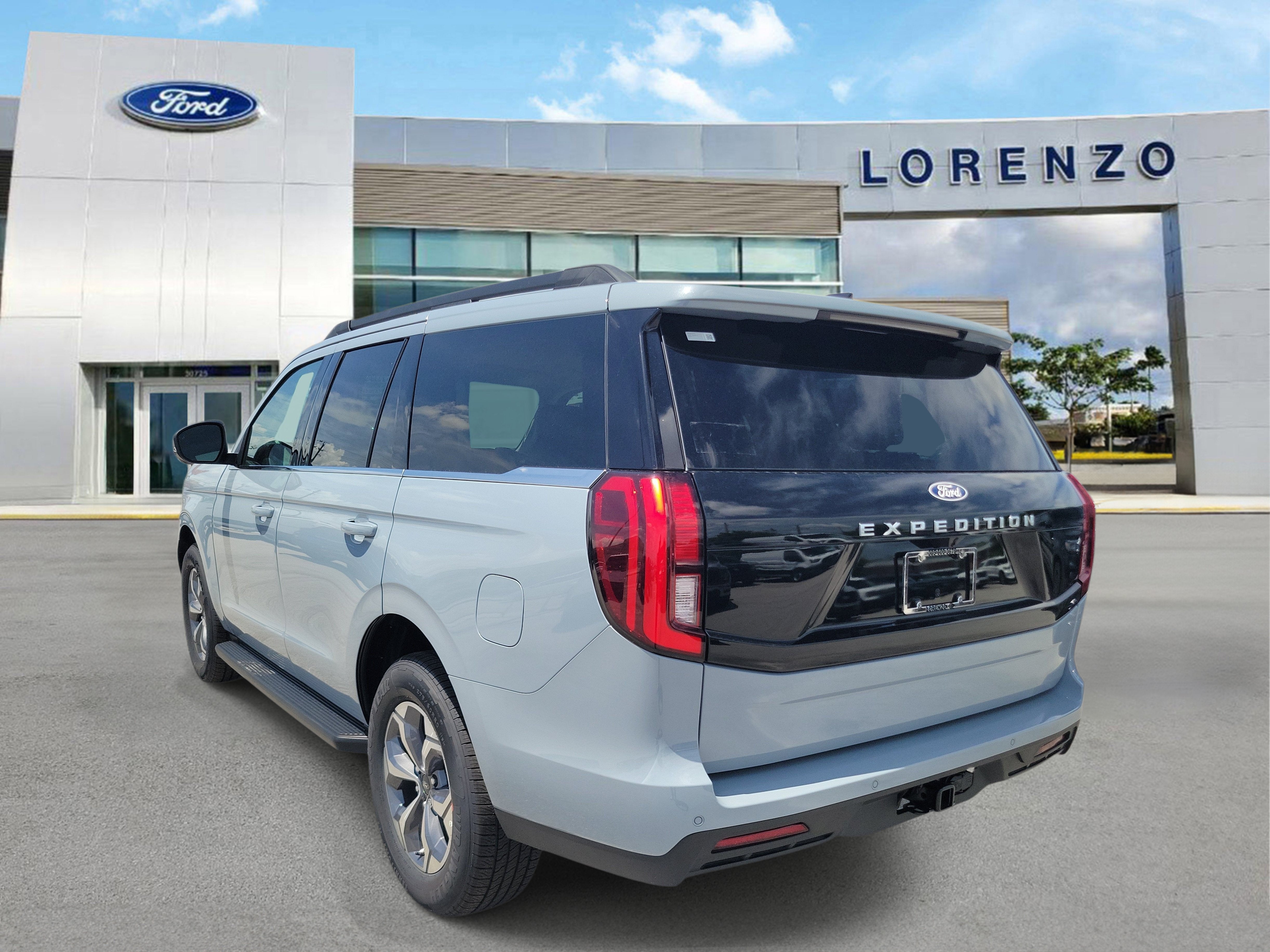 2027 Ford Expedition Active