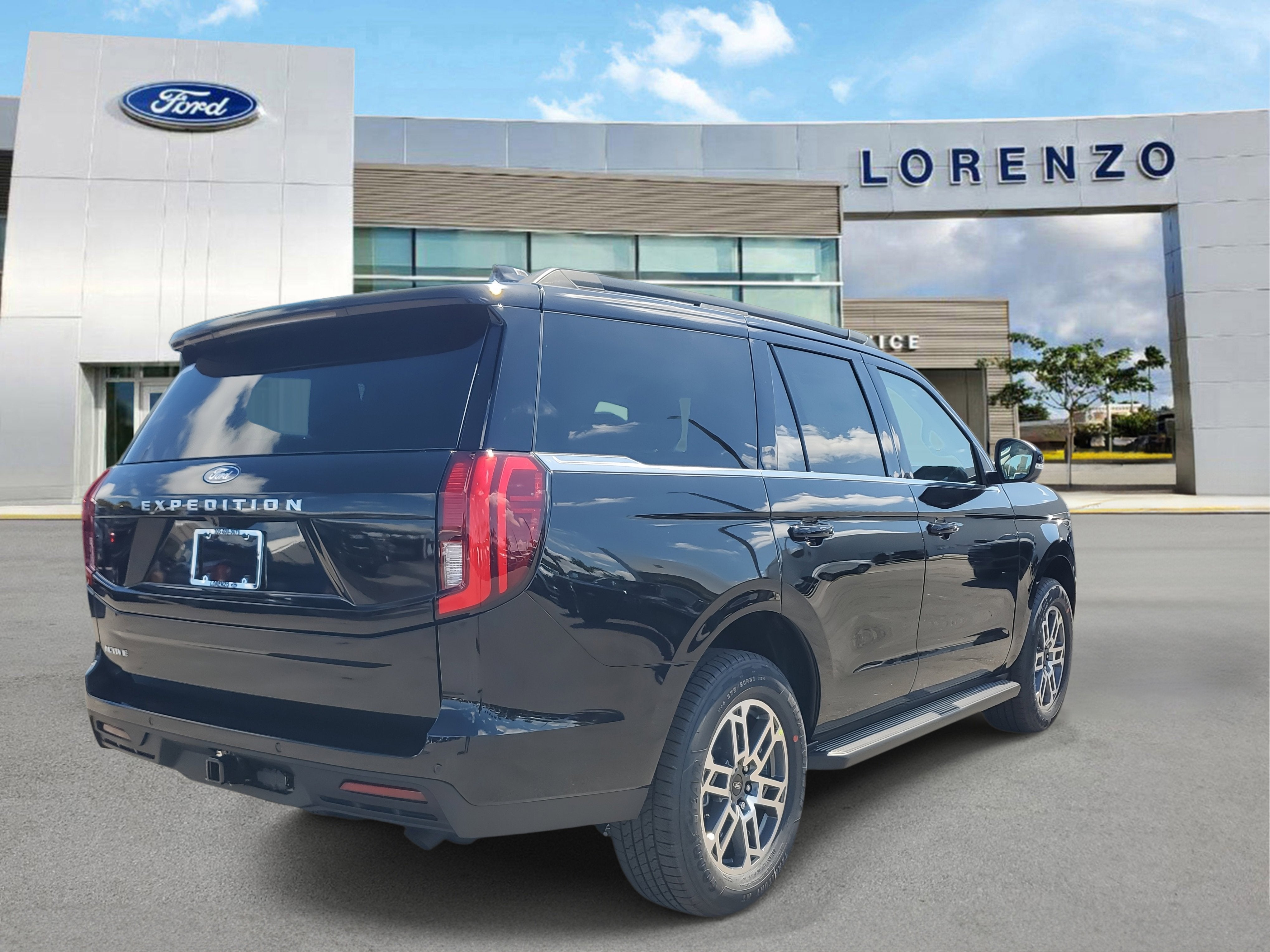 2026 Ford Expedition Active