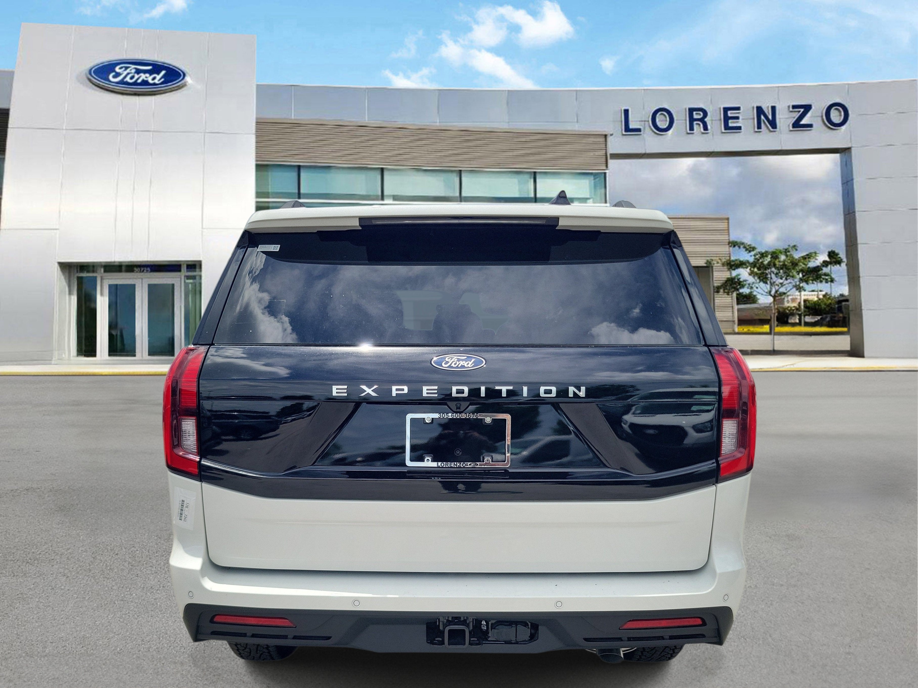 2027 Ford Expedition Active
