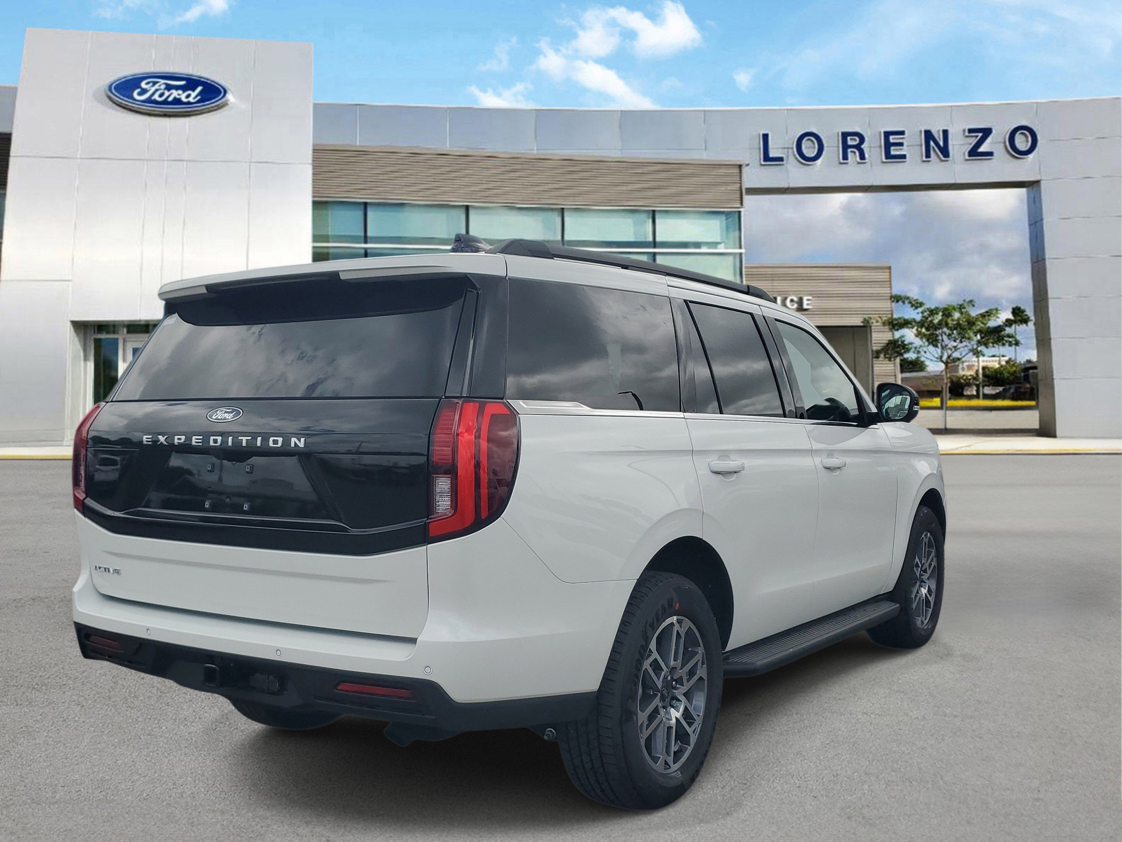 2026 Ford Expedition Active