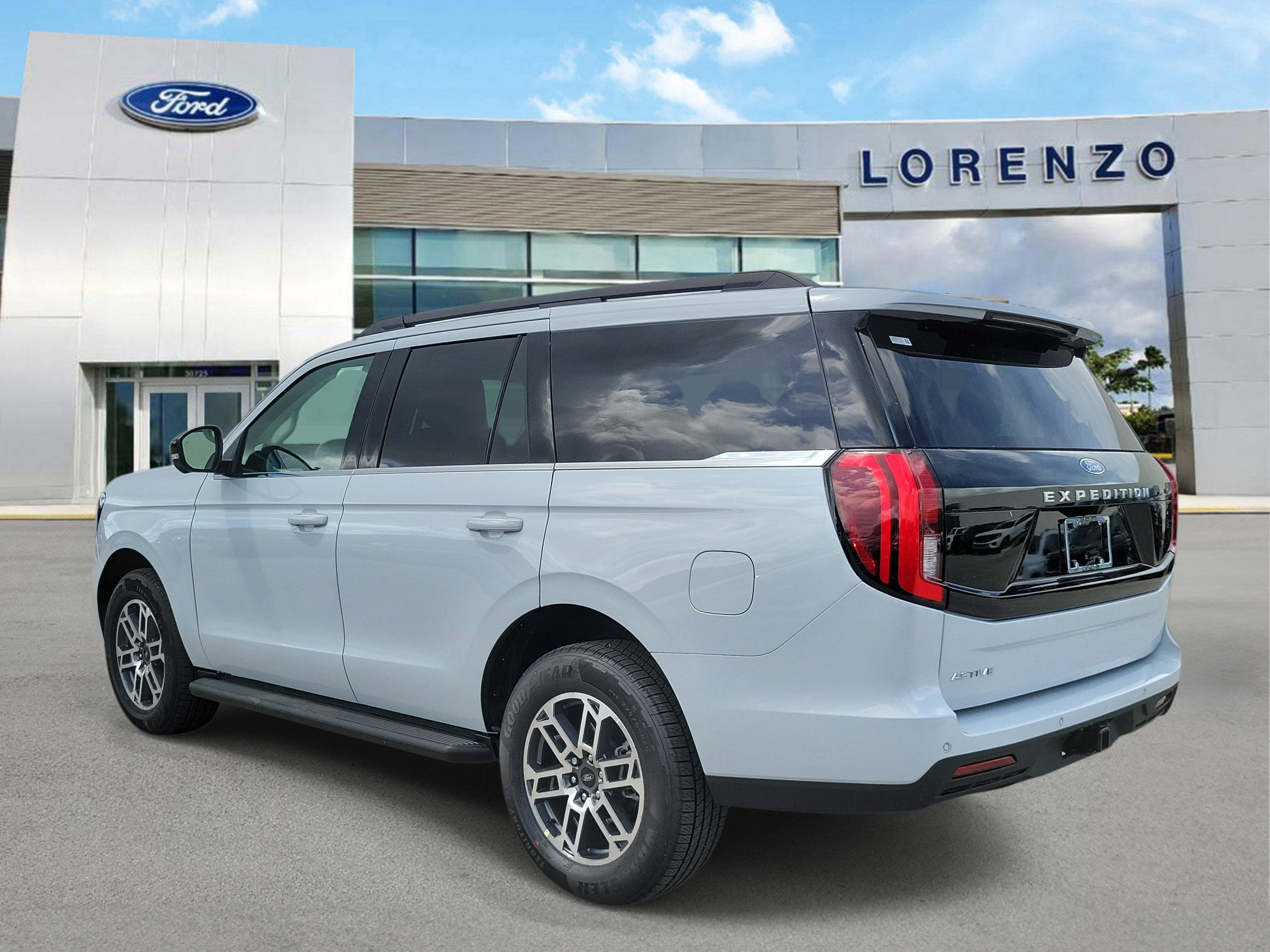 2026 Ford Expedition Active