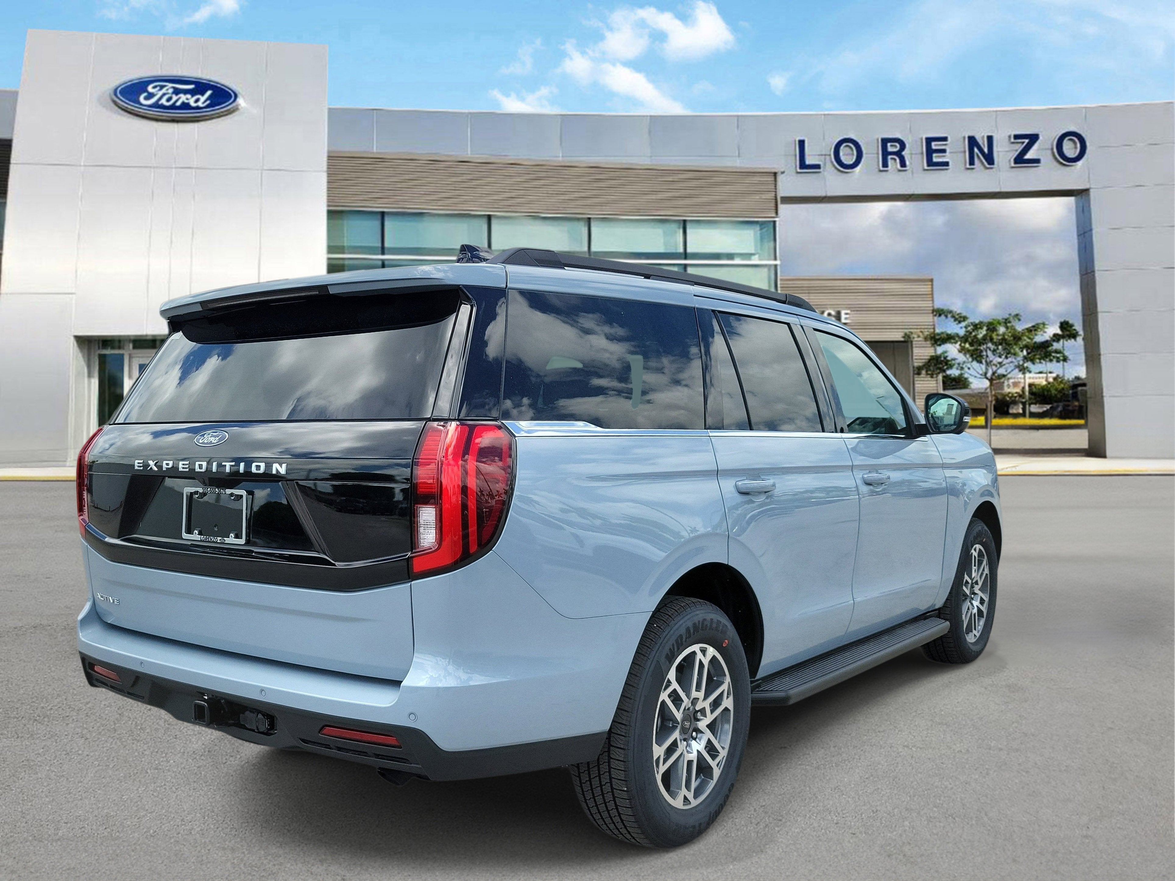 2026 Ford Expedition Active