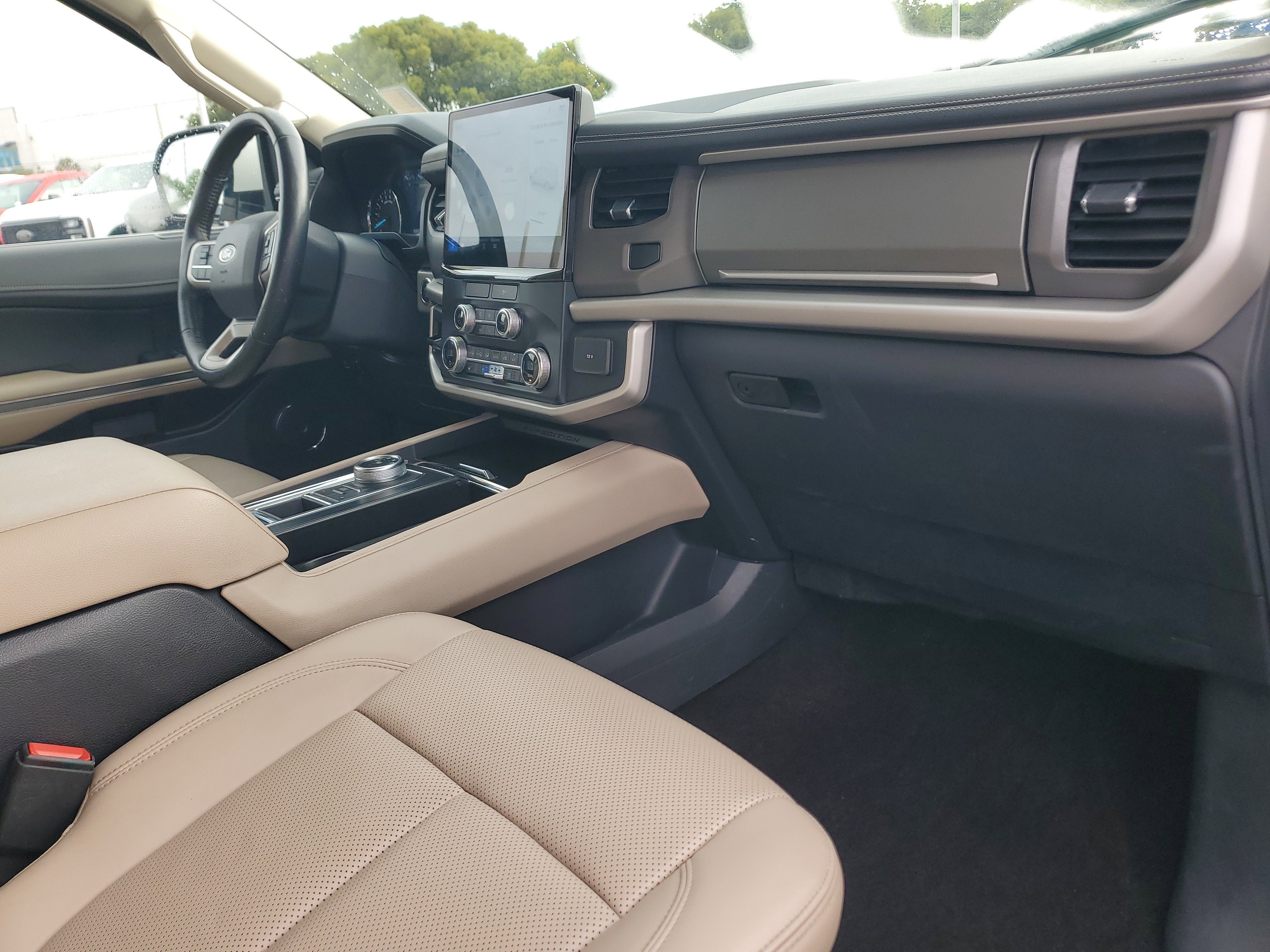 2022 Ford Expedition XLT