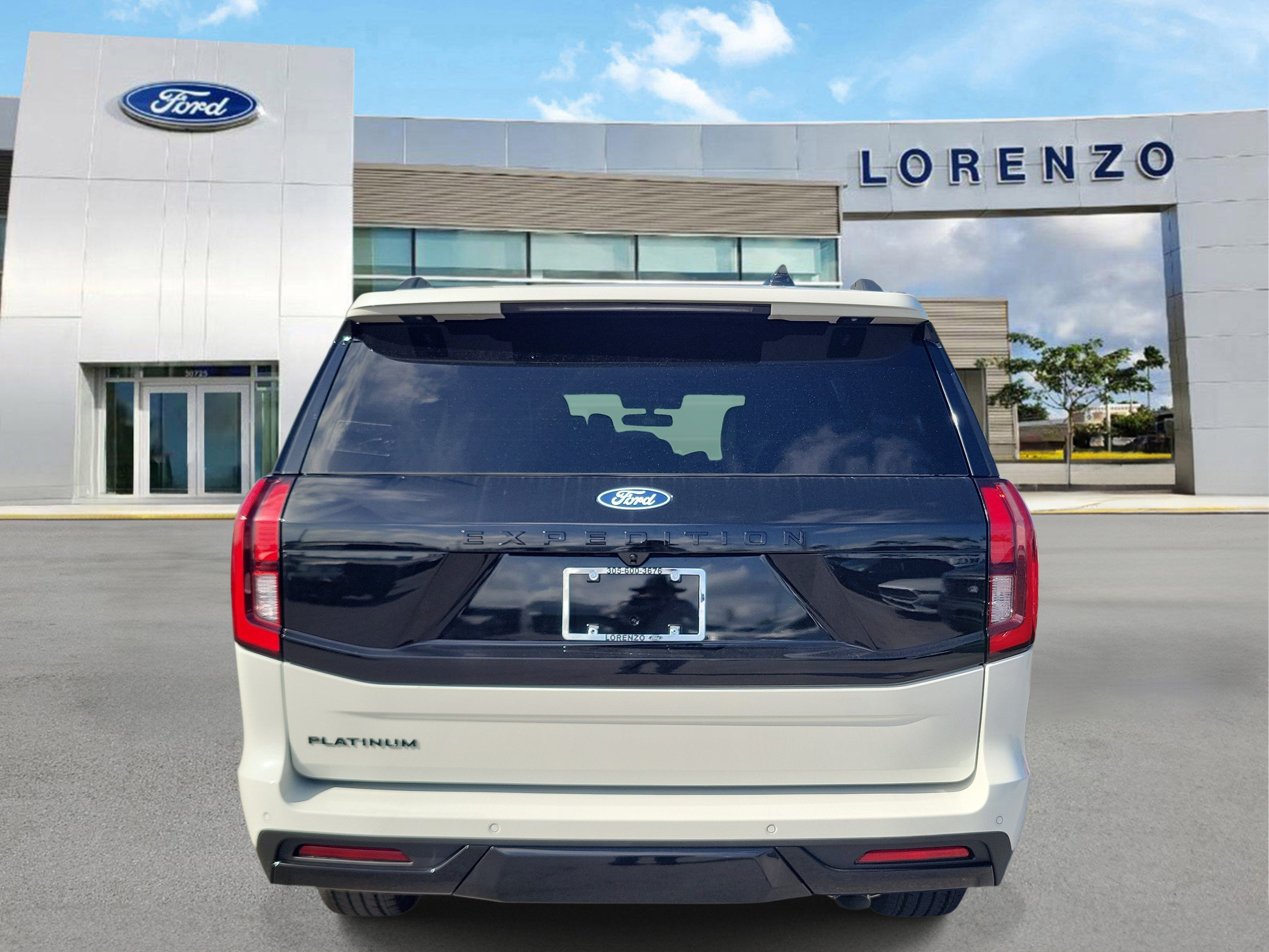 2027 Ford Expedition Platinum