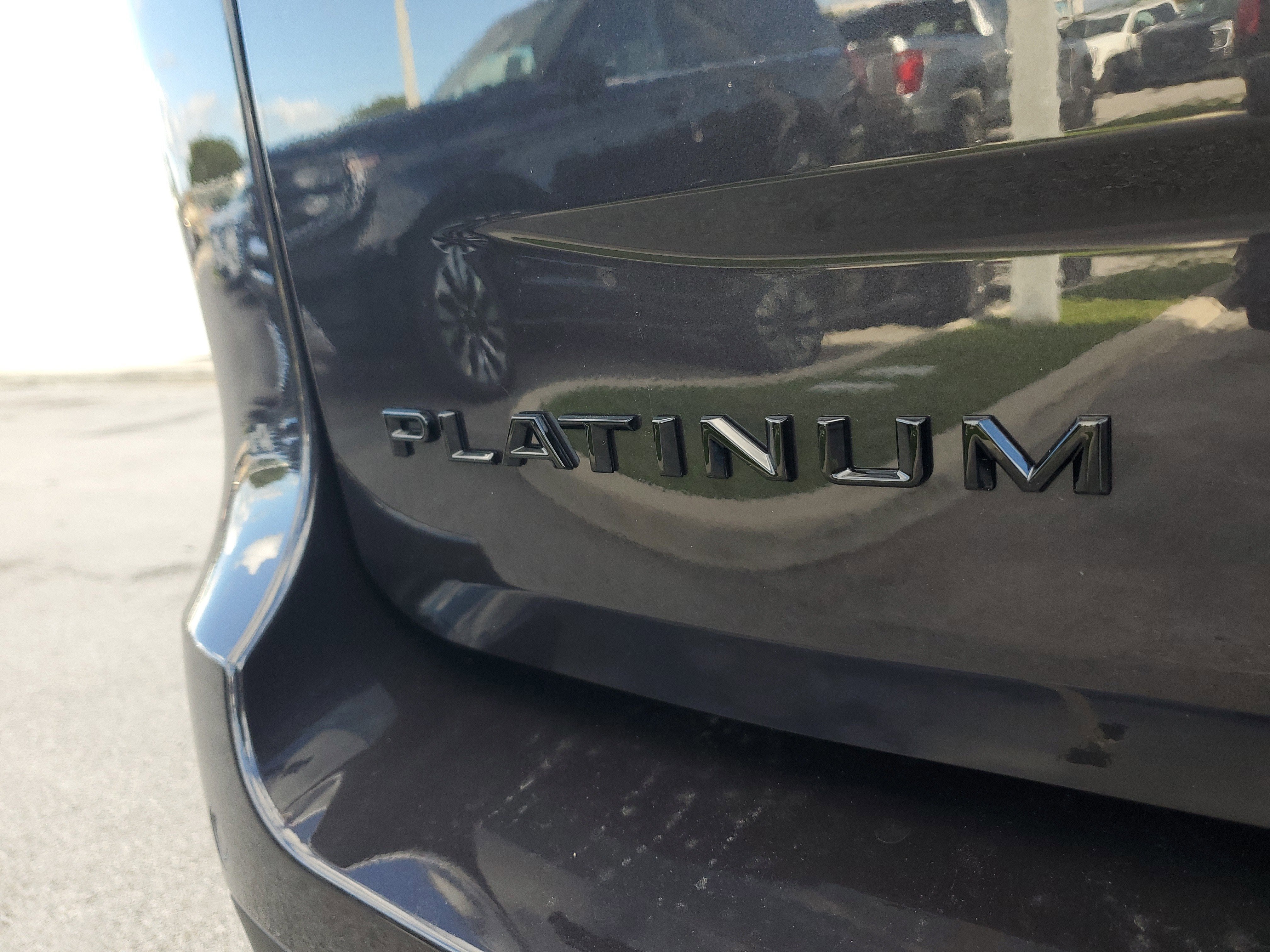 2025 Ford Expedition Platinum