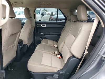 2021 Ford Explorer Base