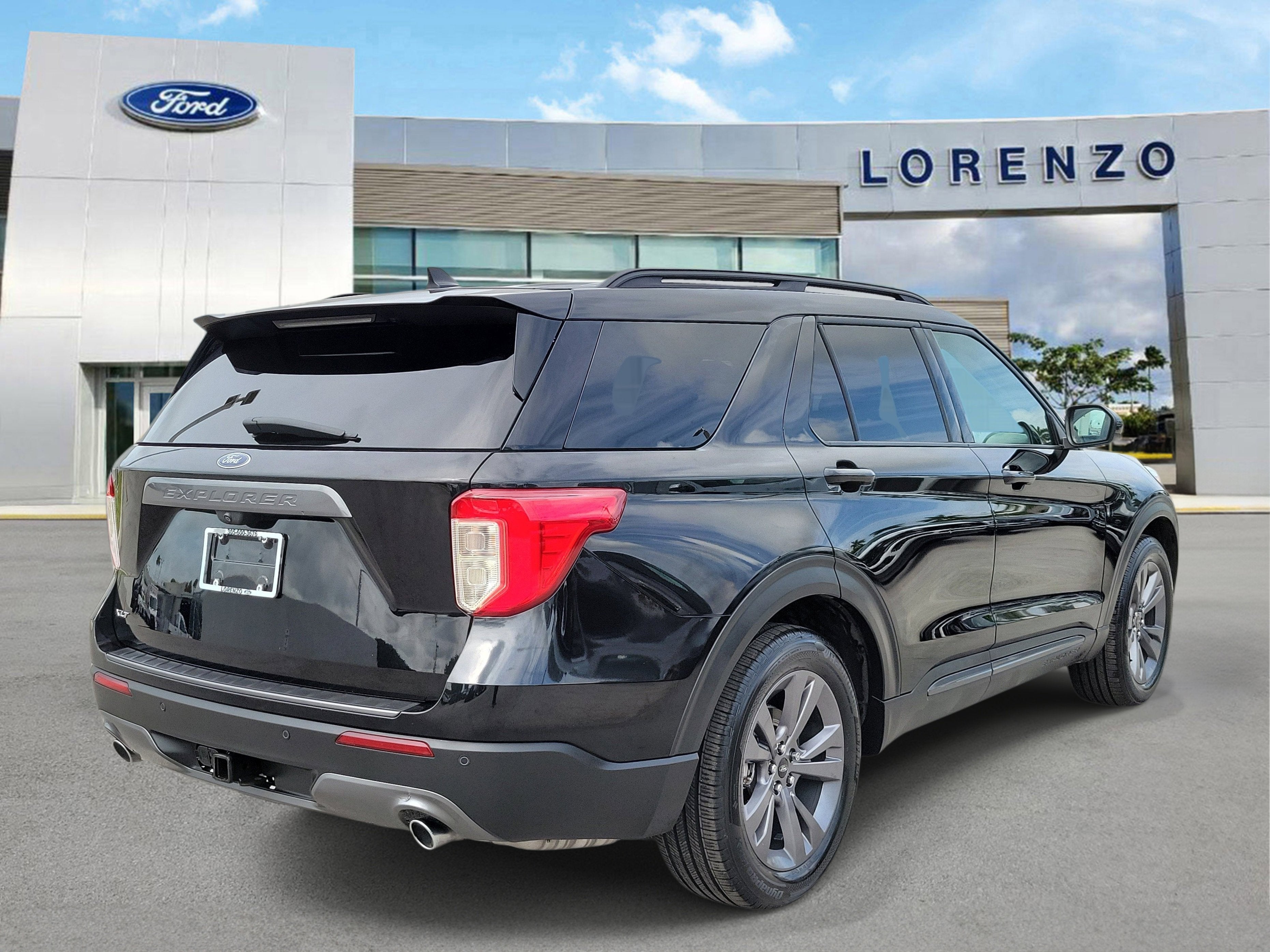 2023 Ford Explorer XLT