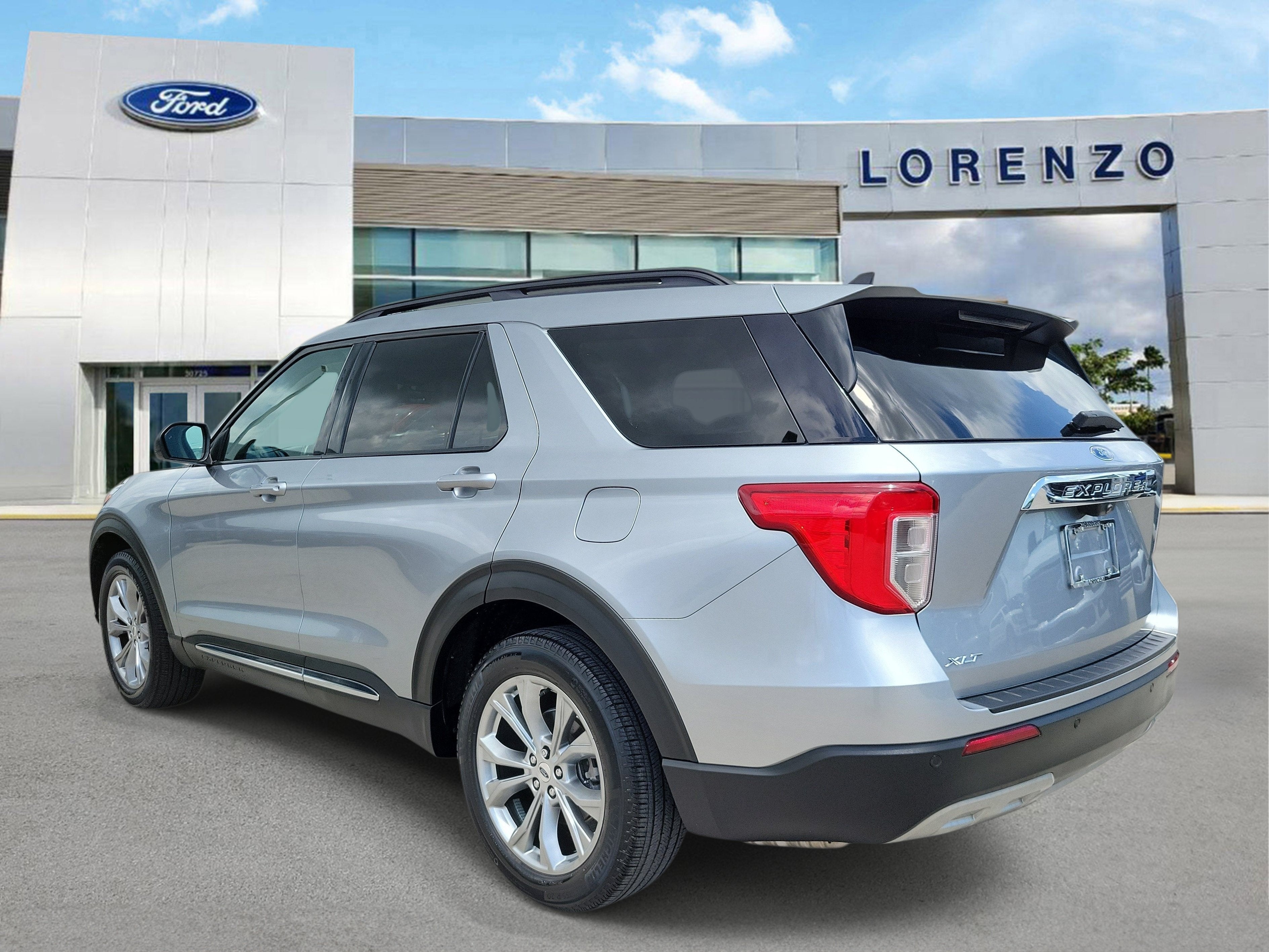 2024 Ford Explorer XLT