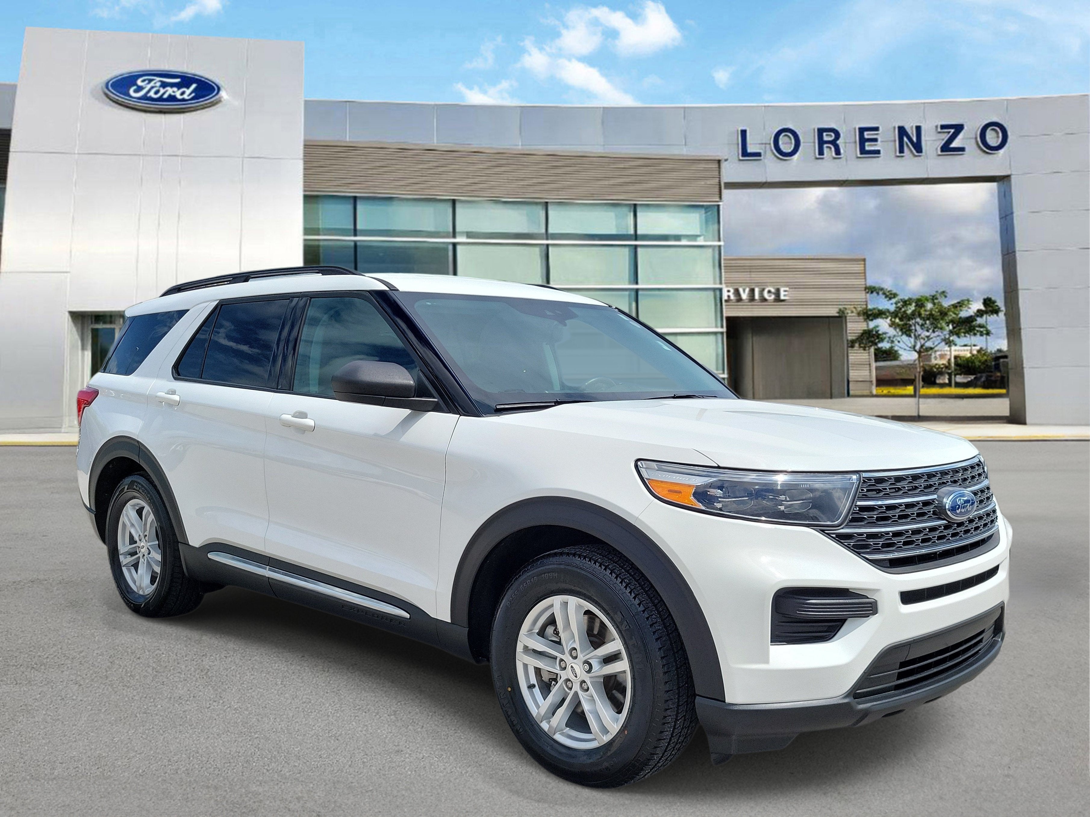 2023 Ford Explorer XLT