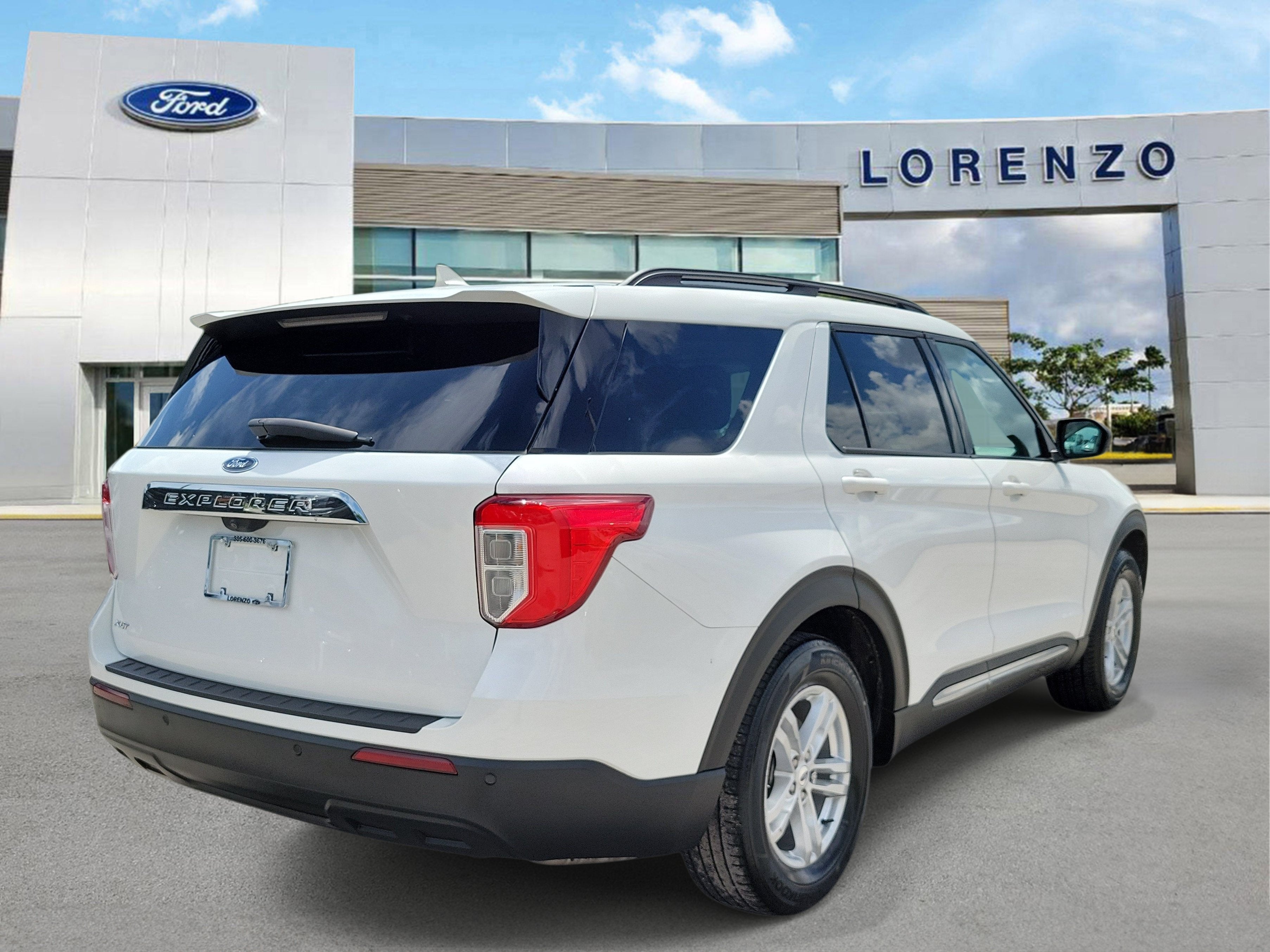 2023 Ford Explorer XLT