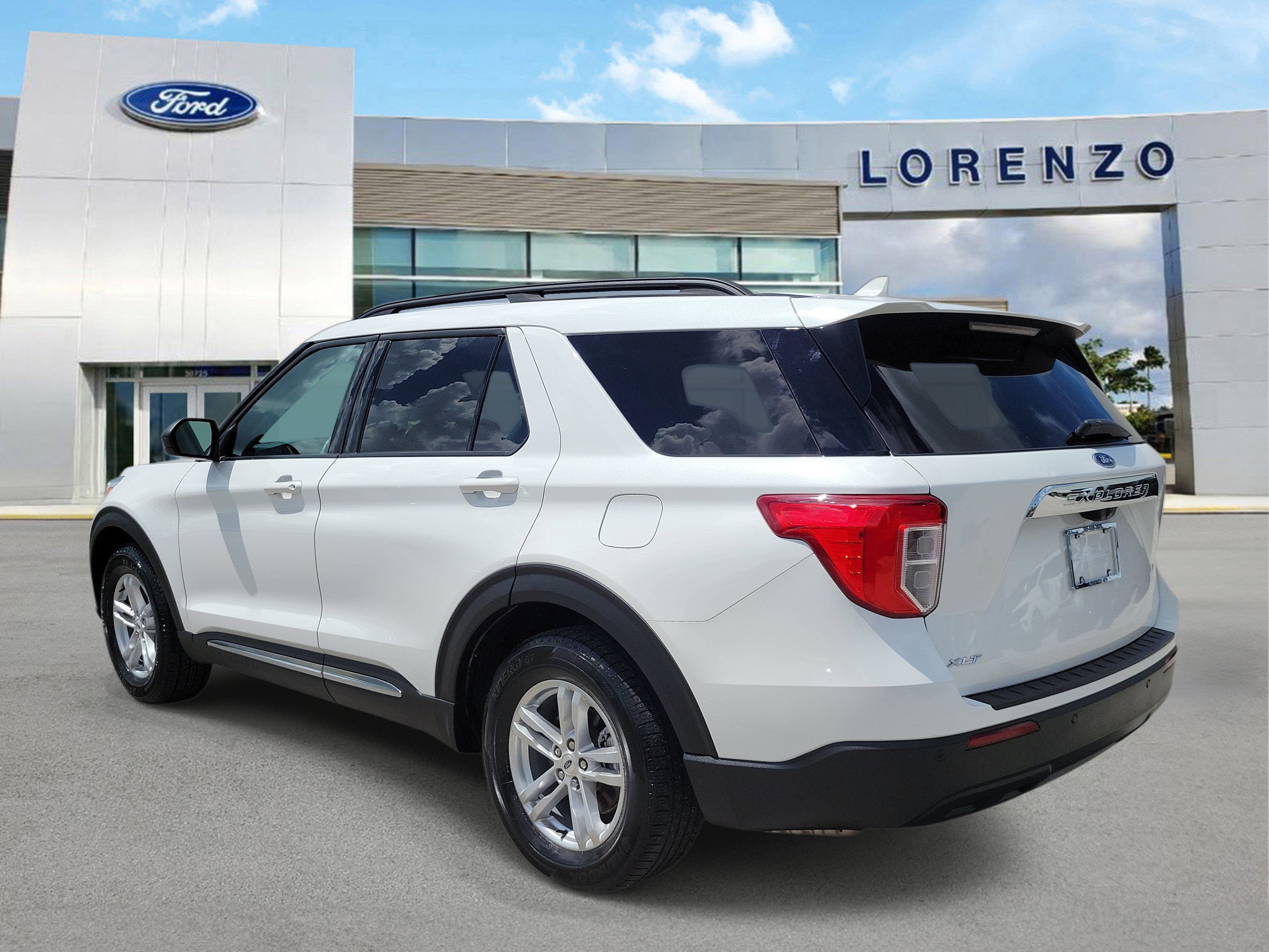 2023 Ford Explorer XLT