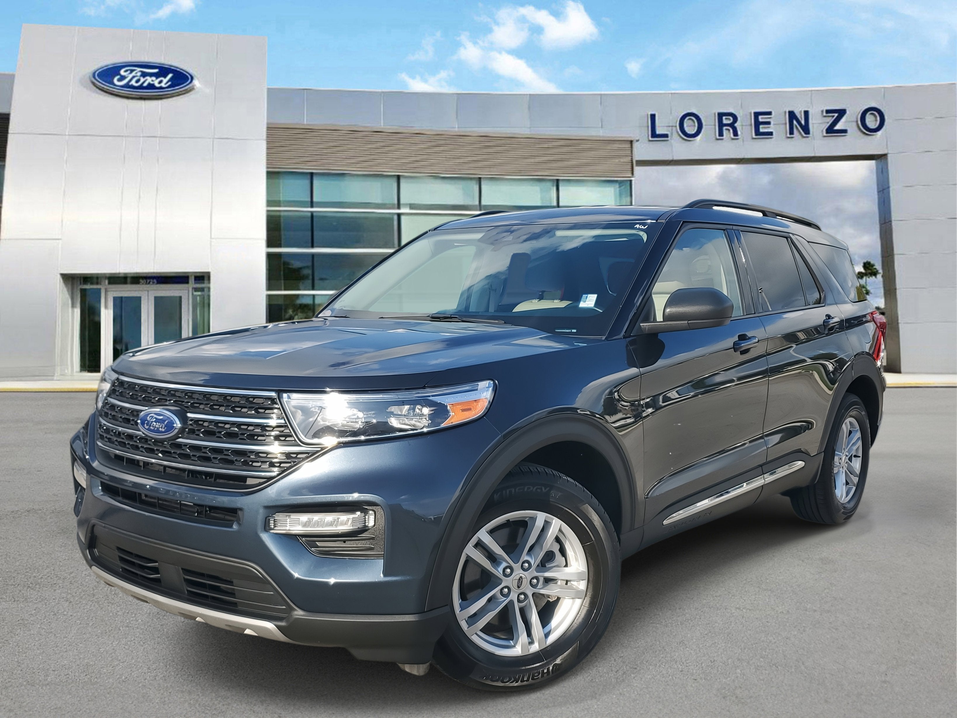 2024 Ford Explorer XLT 4WD