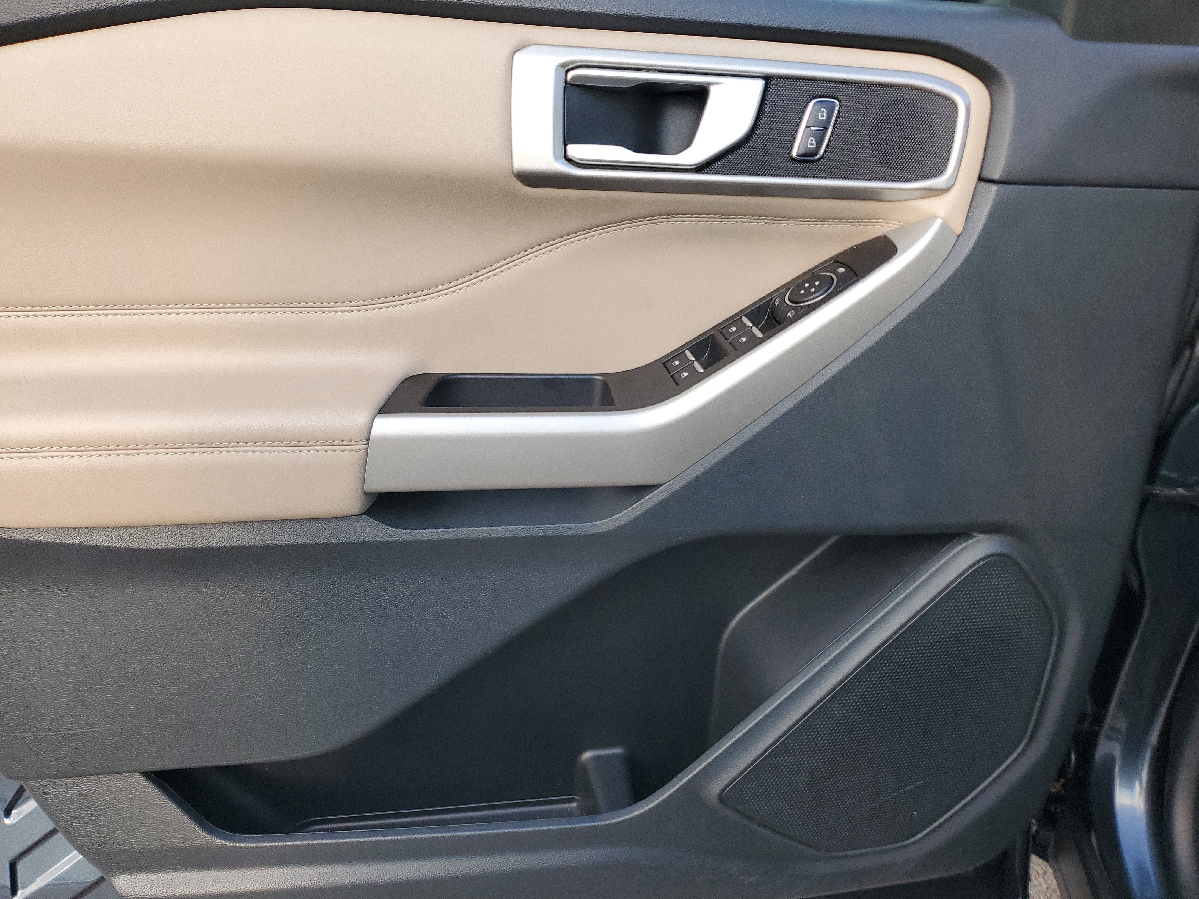 2024 Ford Explorer XLT 4WD