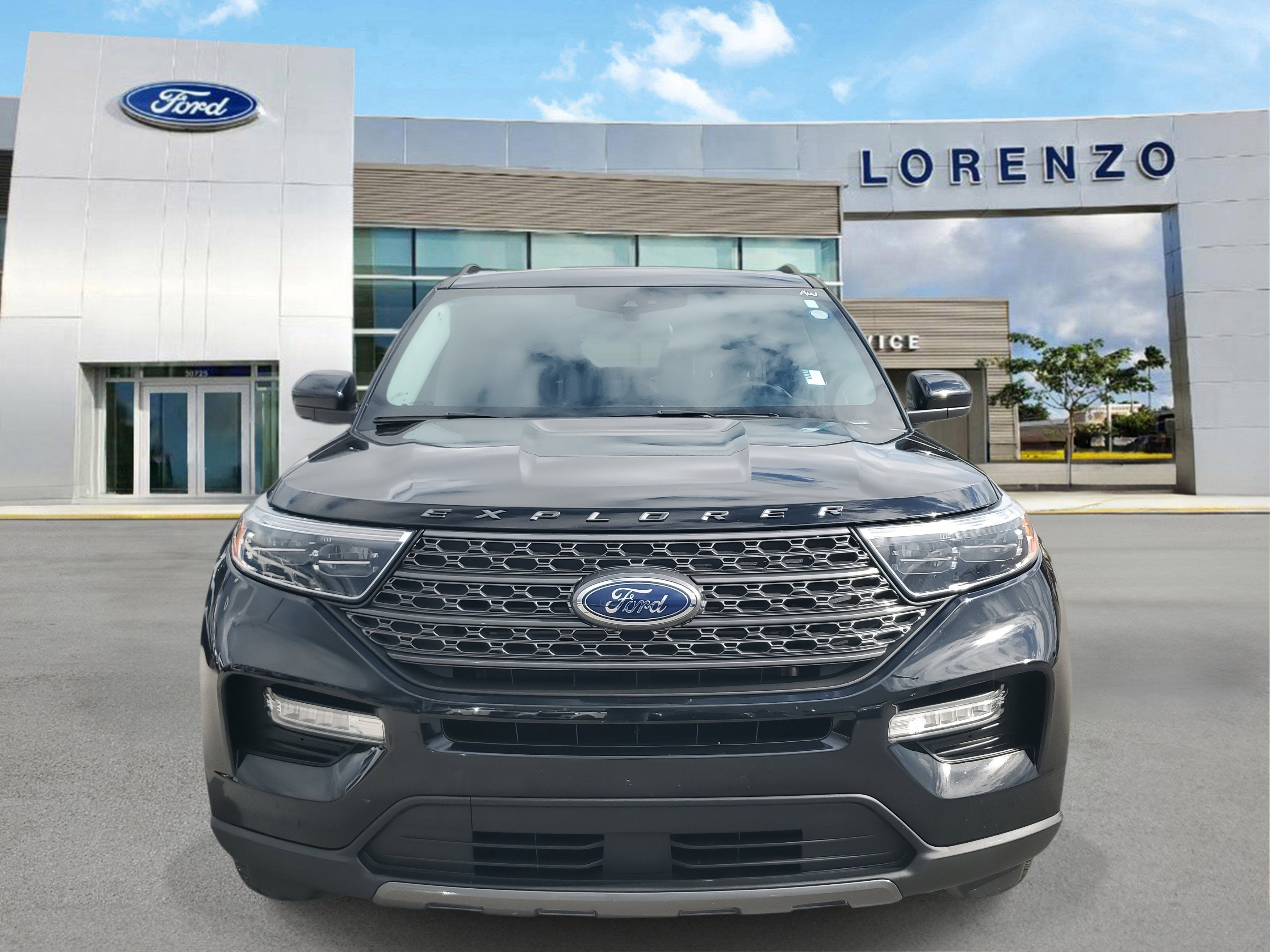 2023 Ford Explorer XLT 4WD
