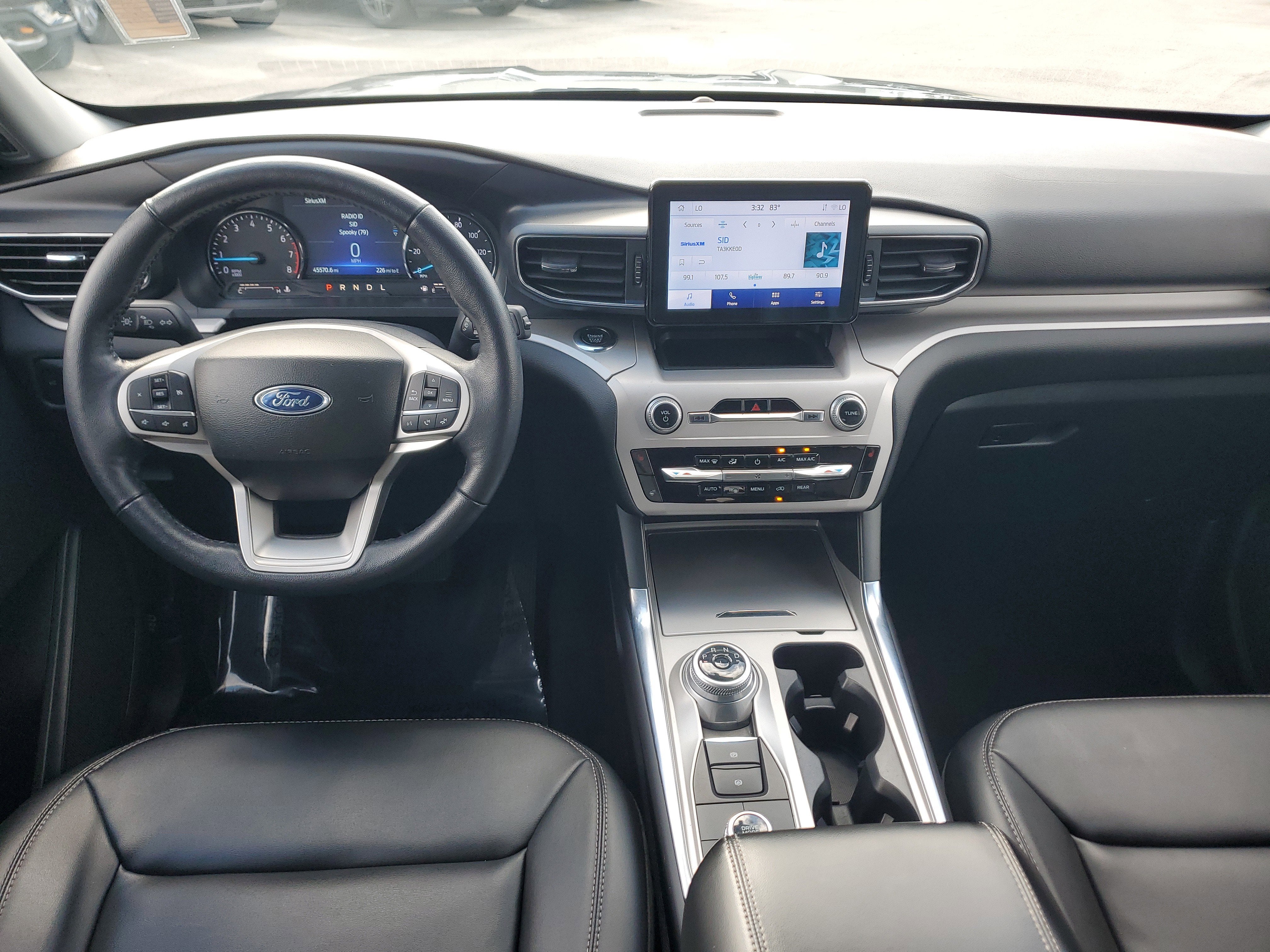 2023 Ford Explorer XLT 4WD