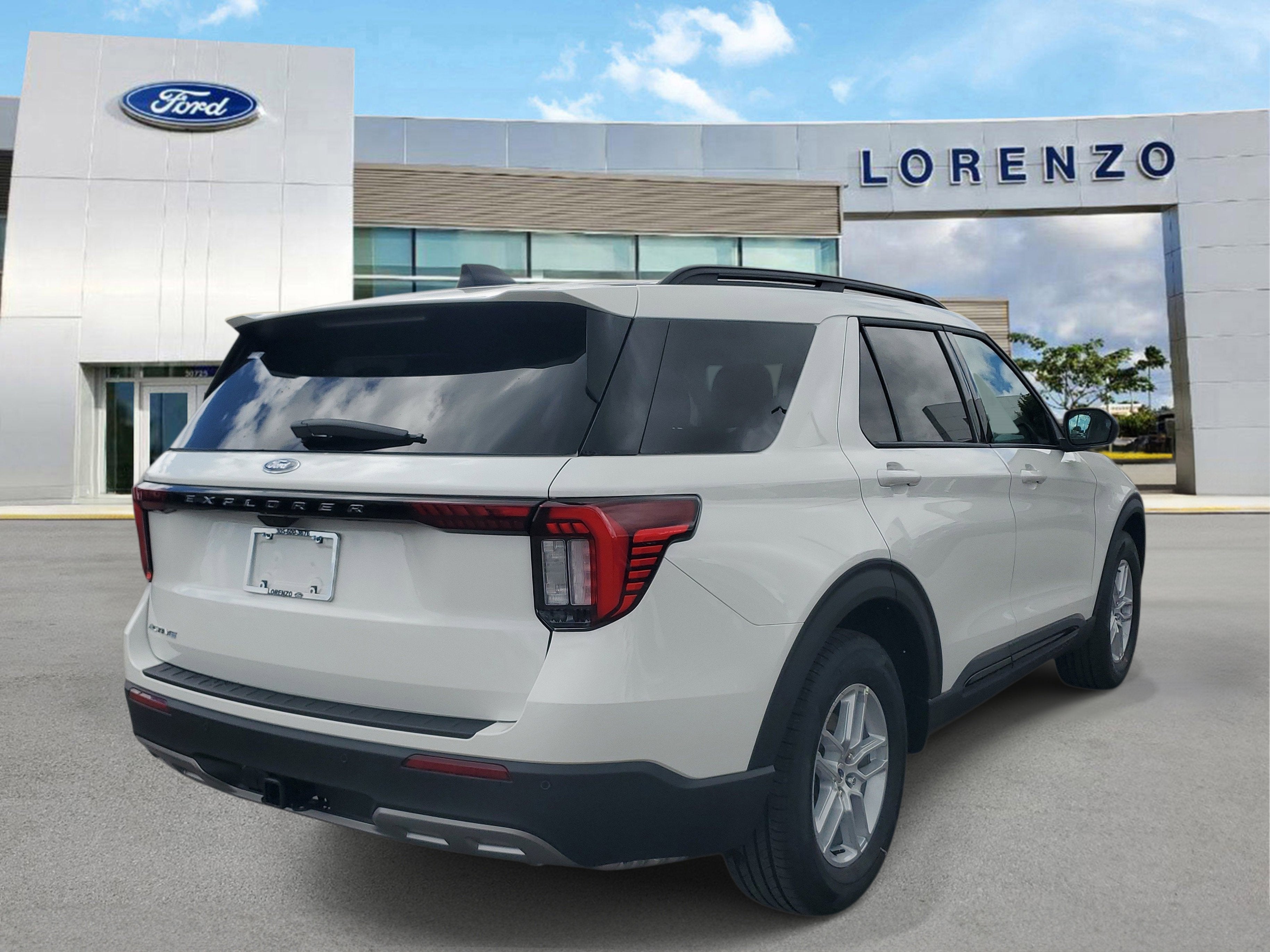 2026 Ford Explorer Active w/200A Pkg