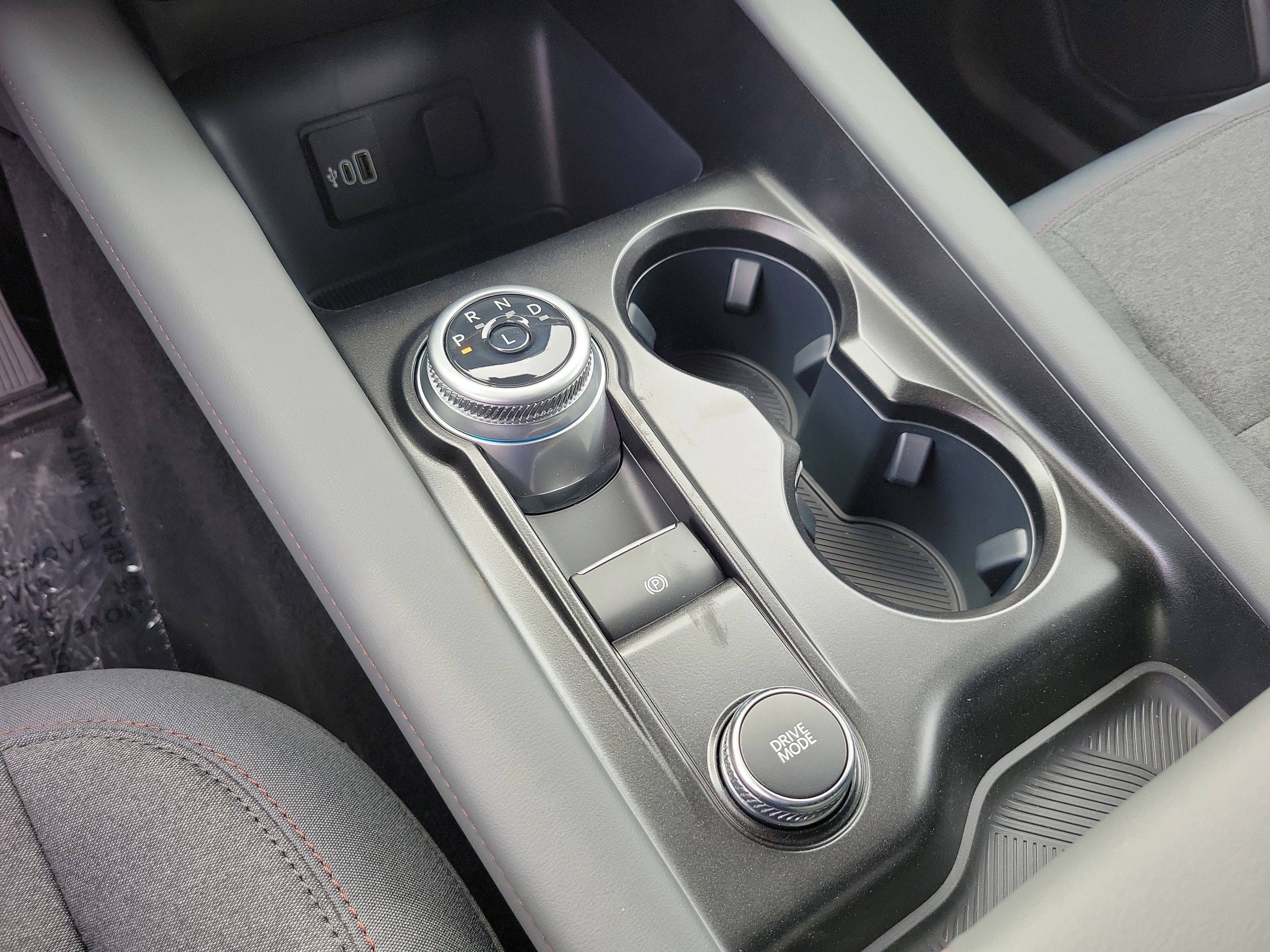 2026 Ford Explorer Active w/100A Pkg