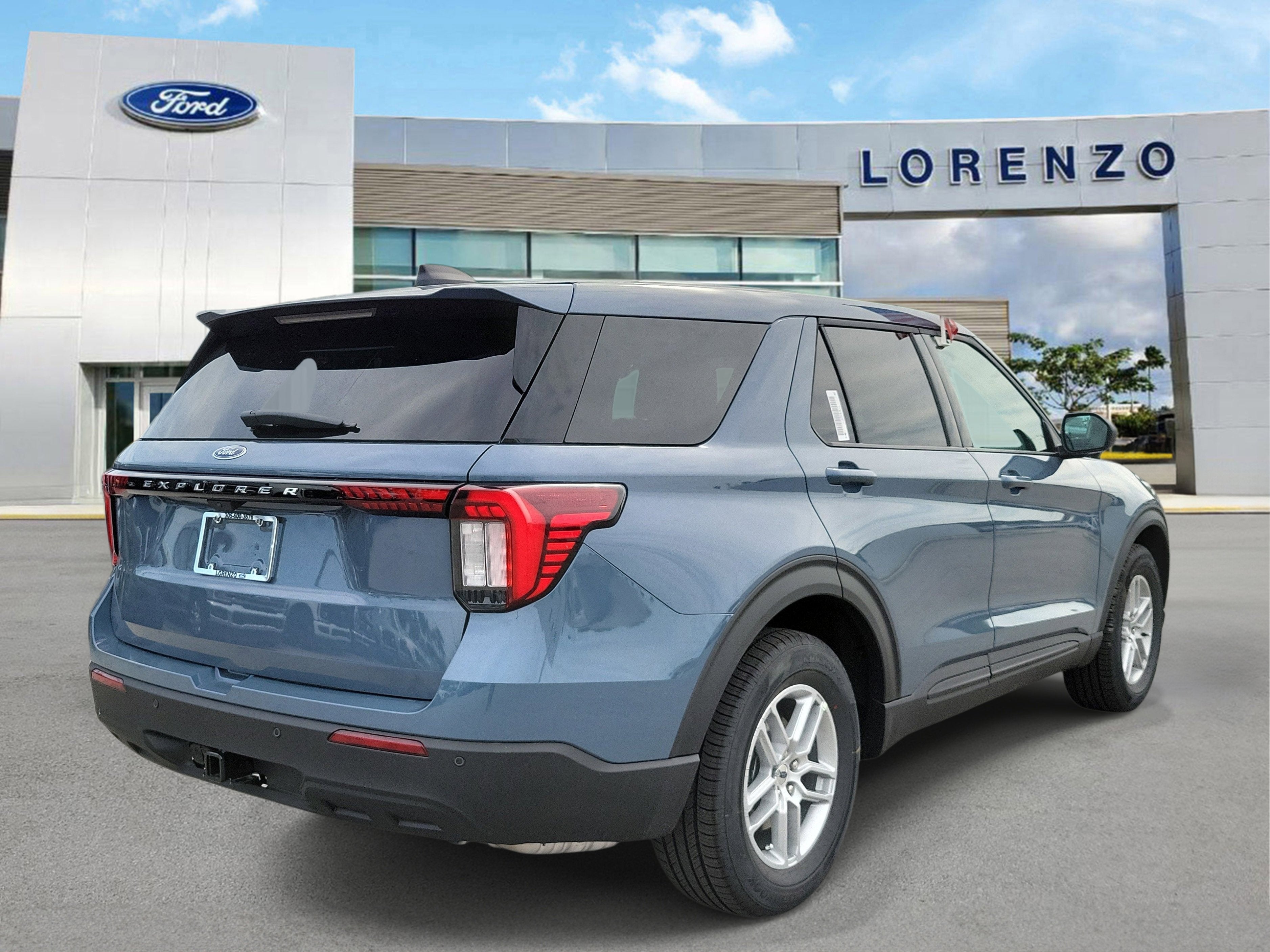 2026 Ford Explorer Active w/100A Pkg