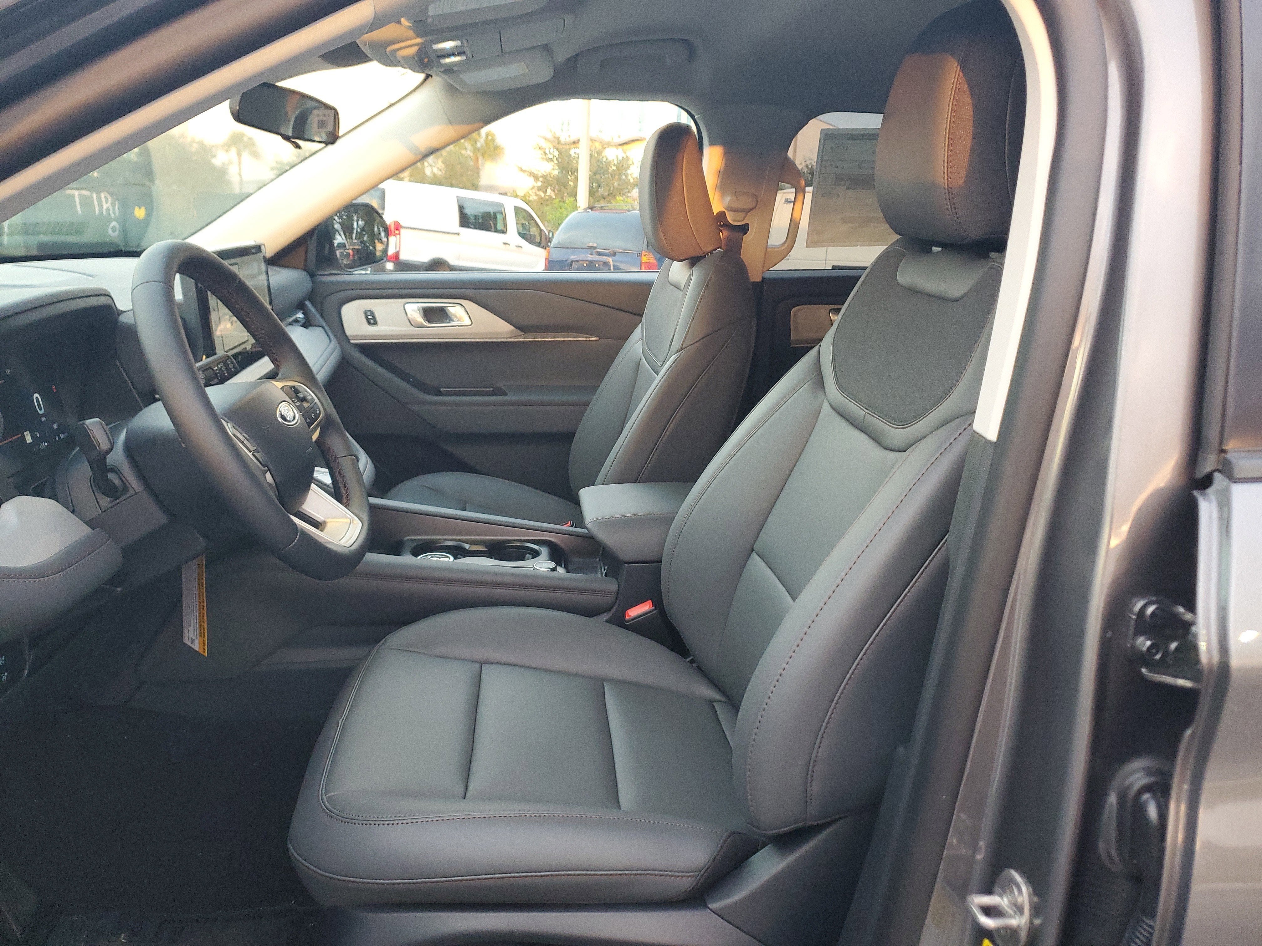 2026 Ford Explorer Active (200A)