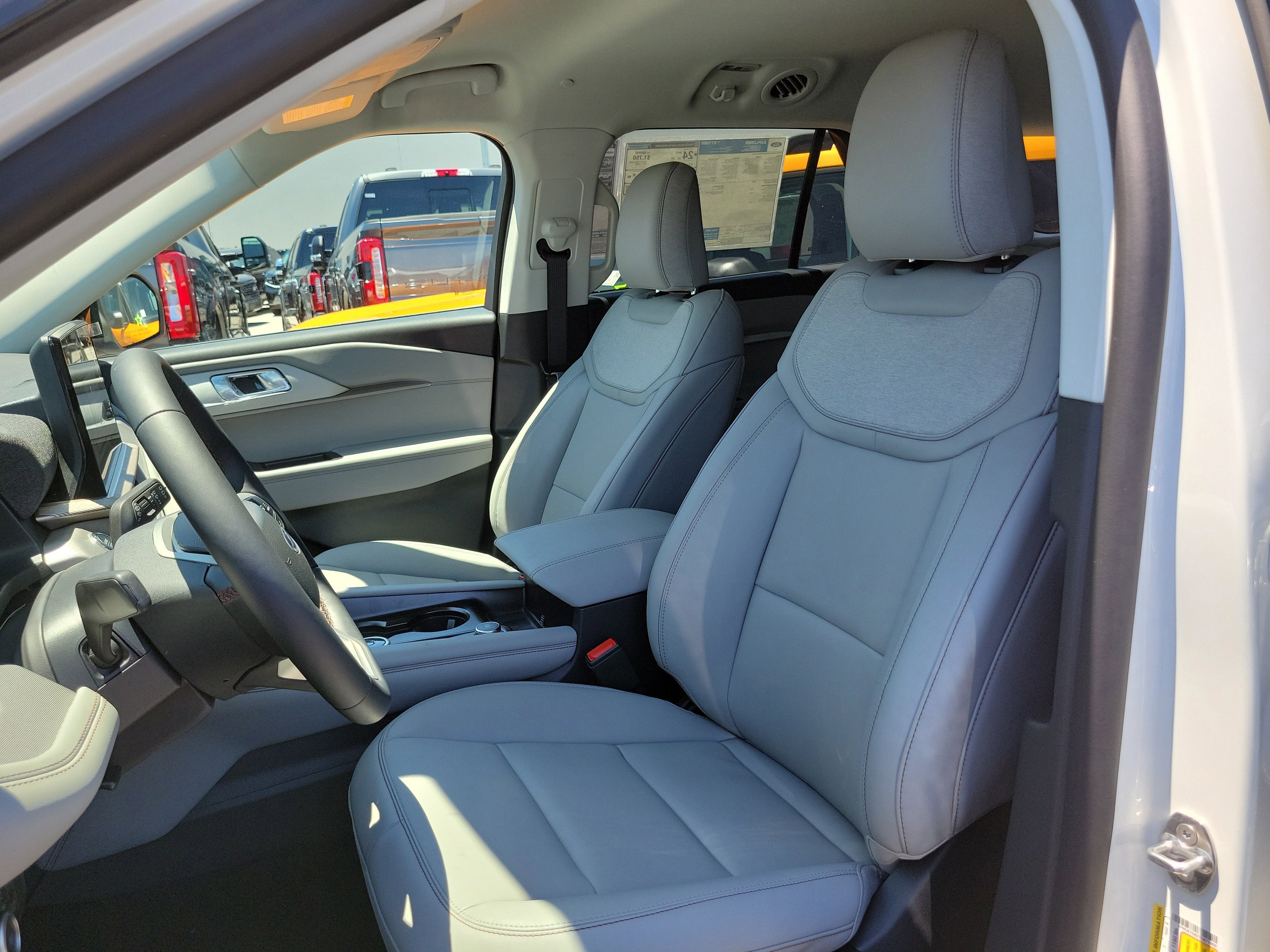 2026 Ford Explorer Active w/200A Pkg