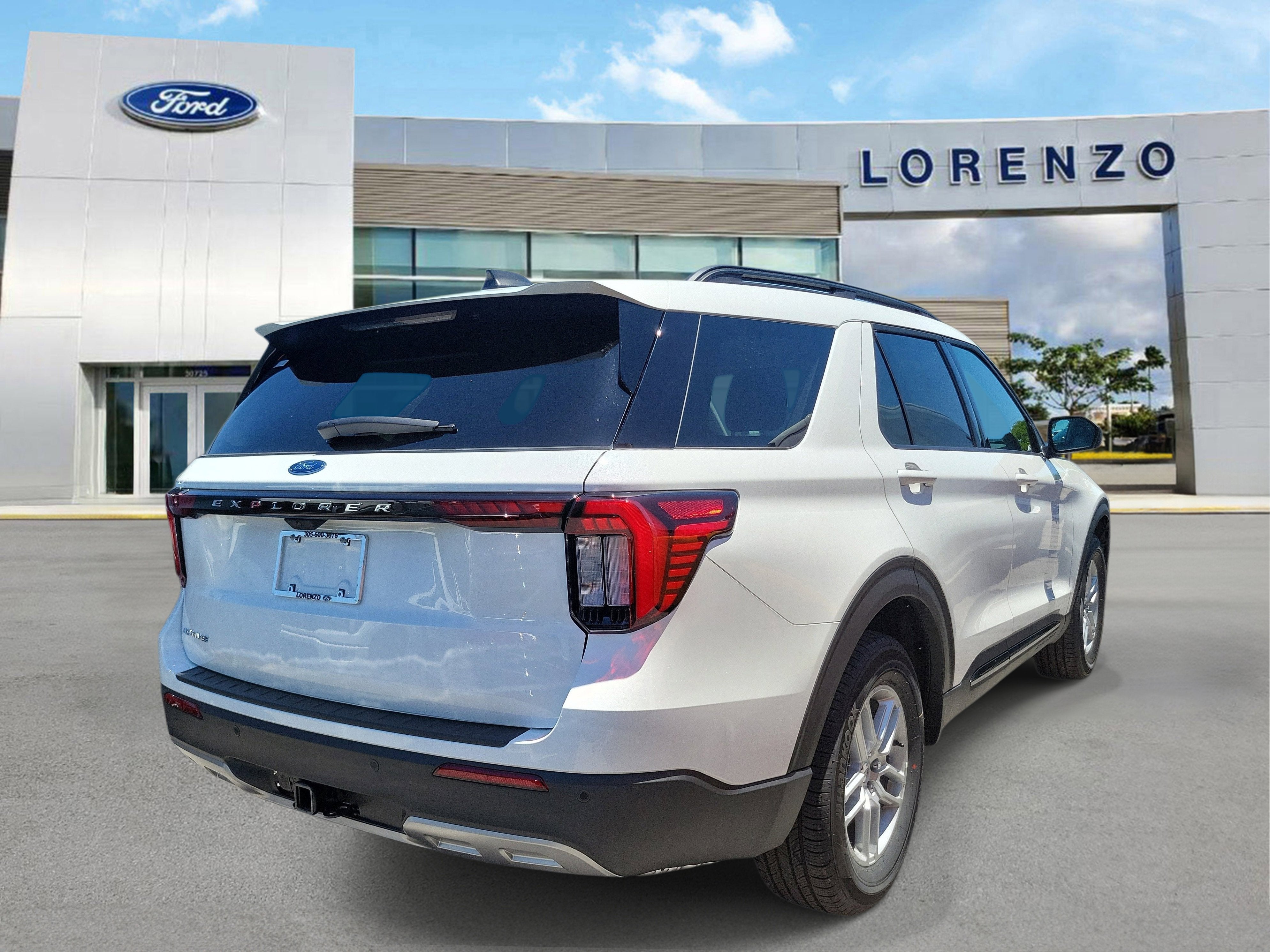 2026 Ford Explorer Active w/200A Pkg