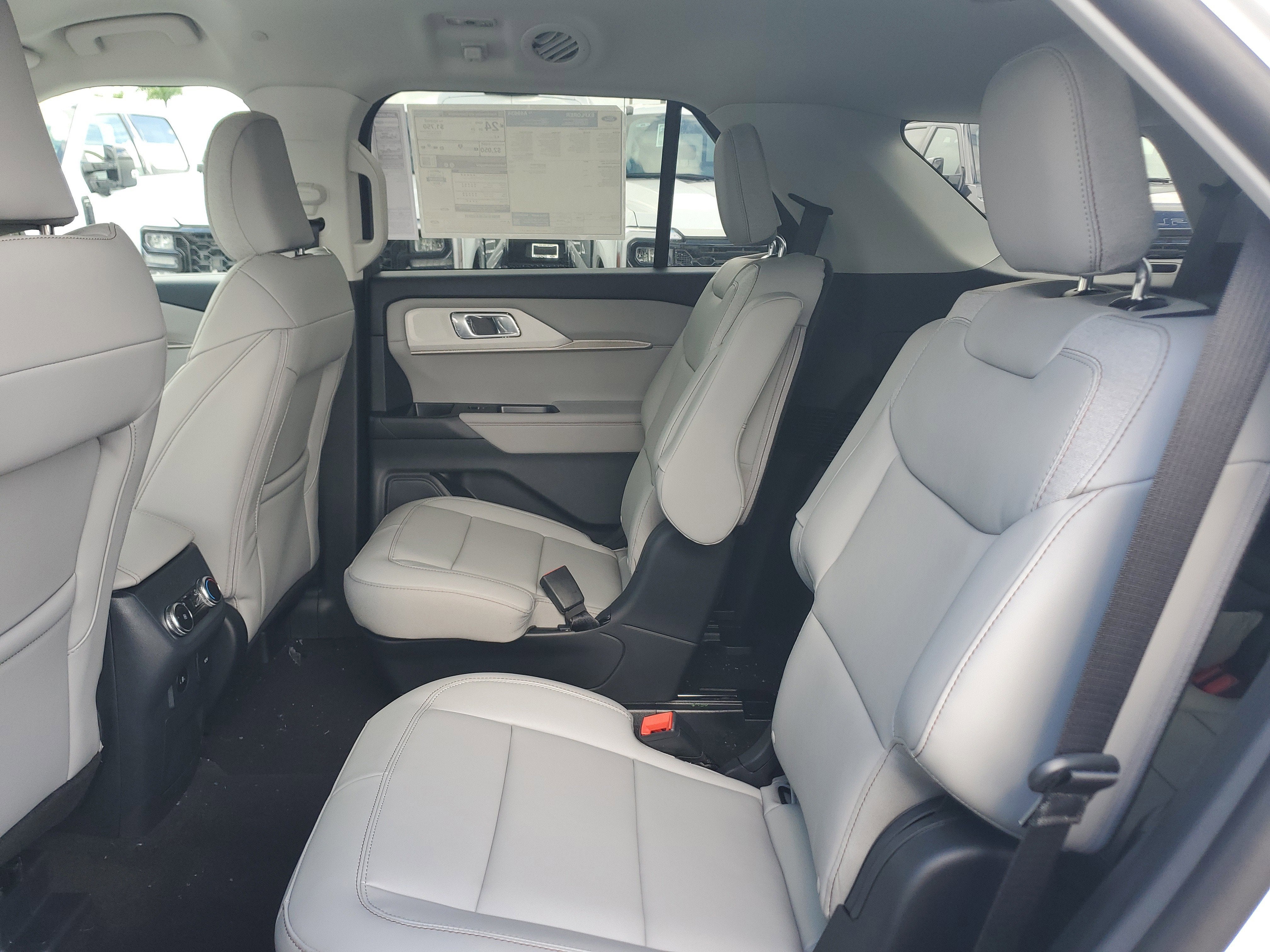 2026 Ford Explorer XLT