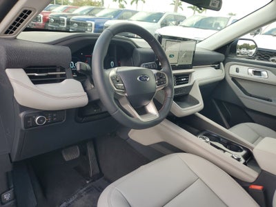 2026 Ford Explorer XLT