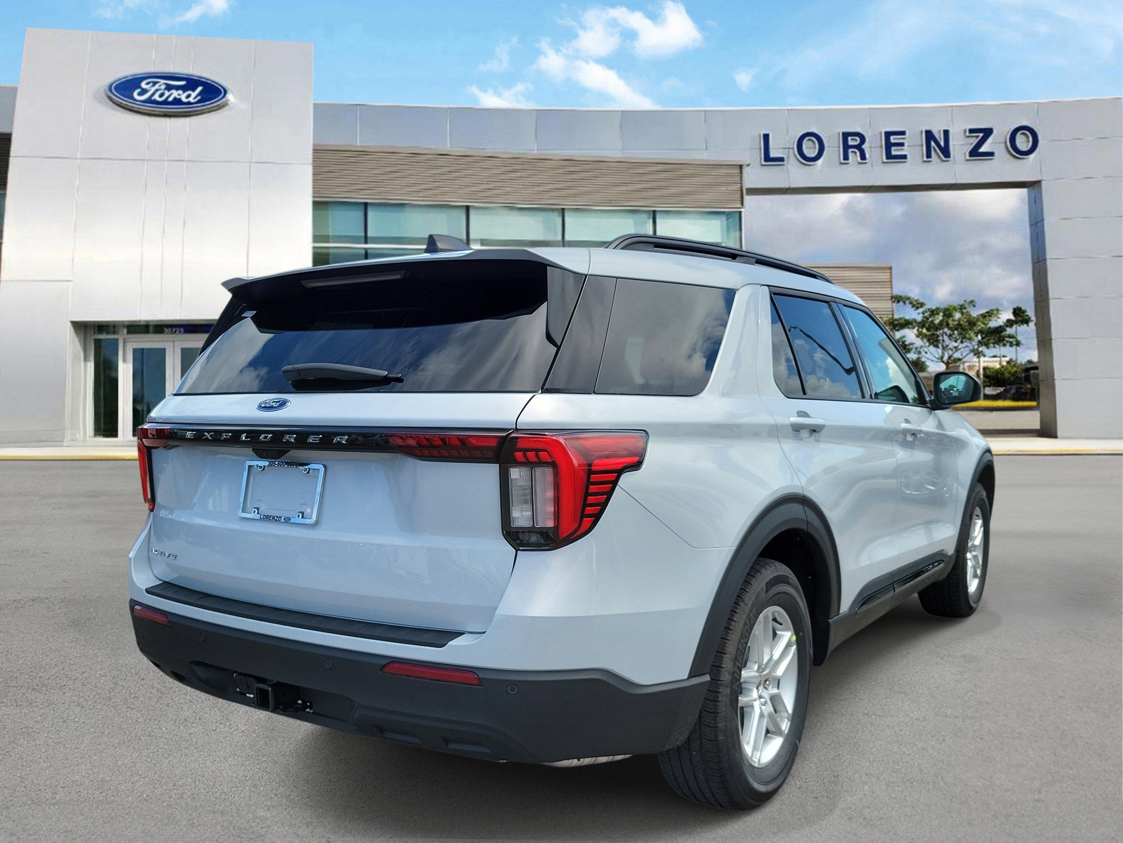 2026 Ford Explorer Active w/200A Pkg